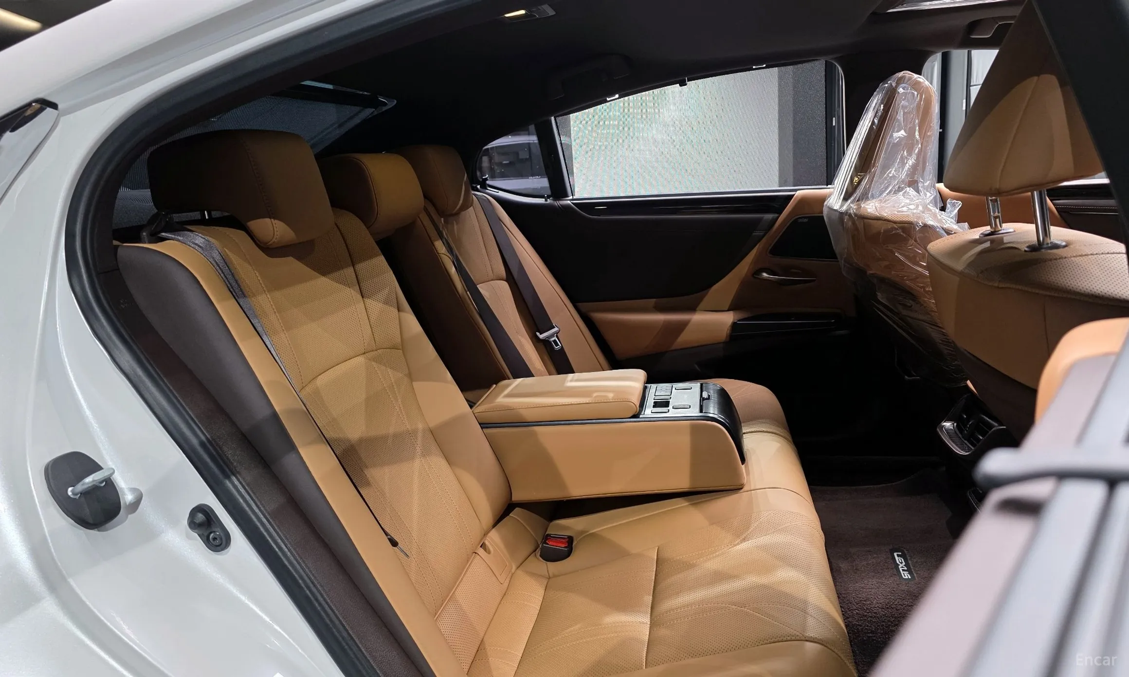 Lexus ES300h 7th Generation превью 12