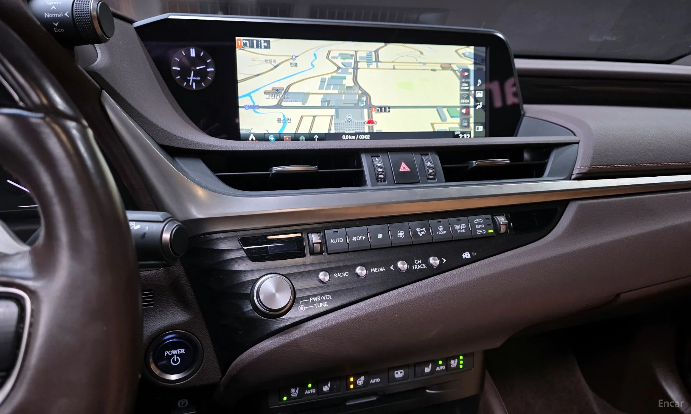 Lexus ES300h 7th Generation превью 14