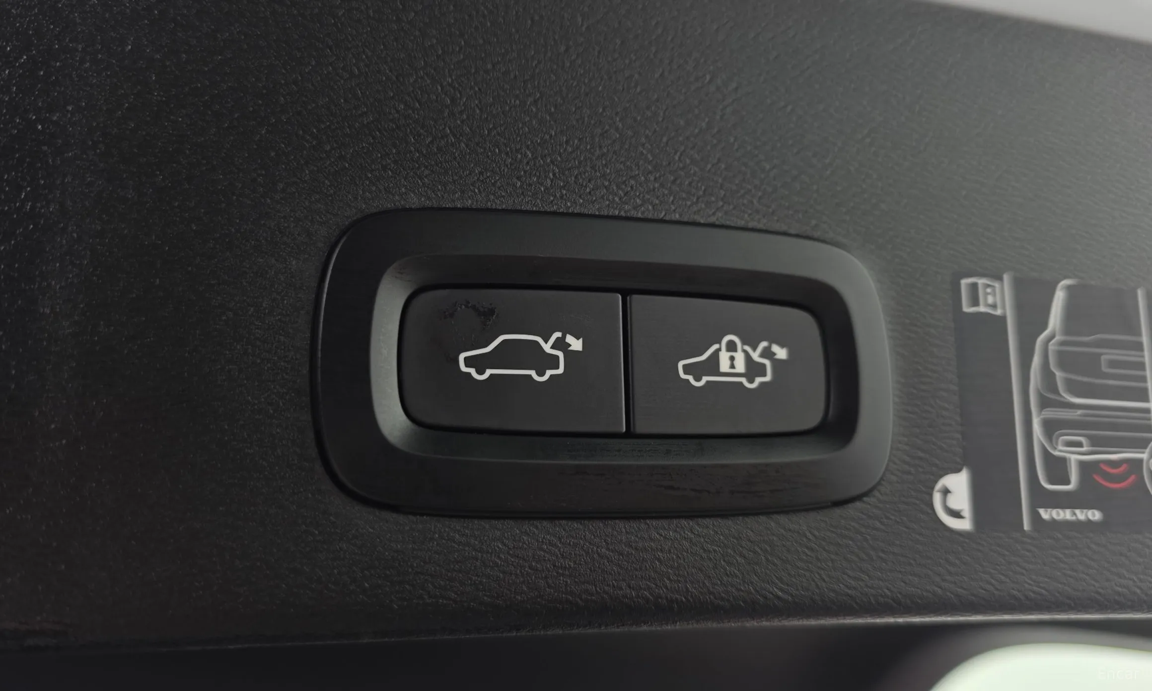 Volvo XC40 превью 18