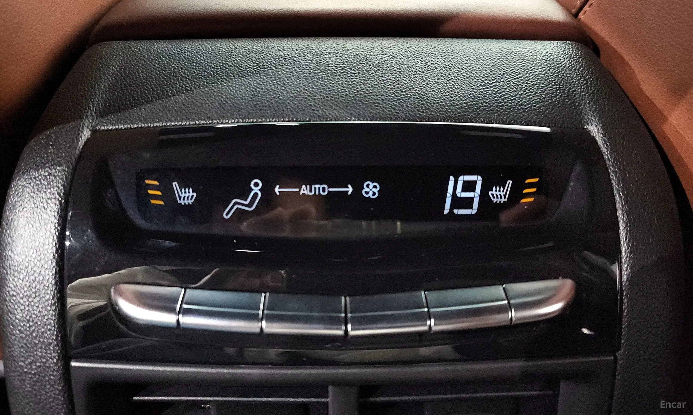 Cadillac XT5 превью 18