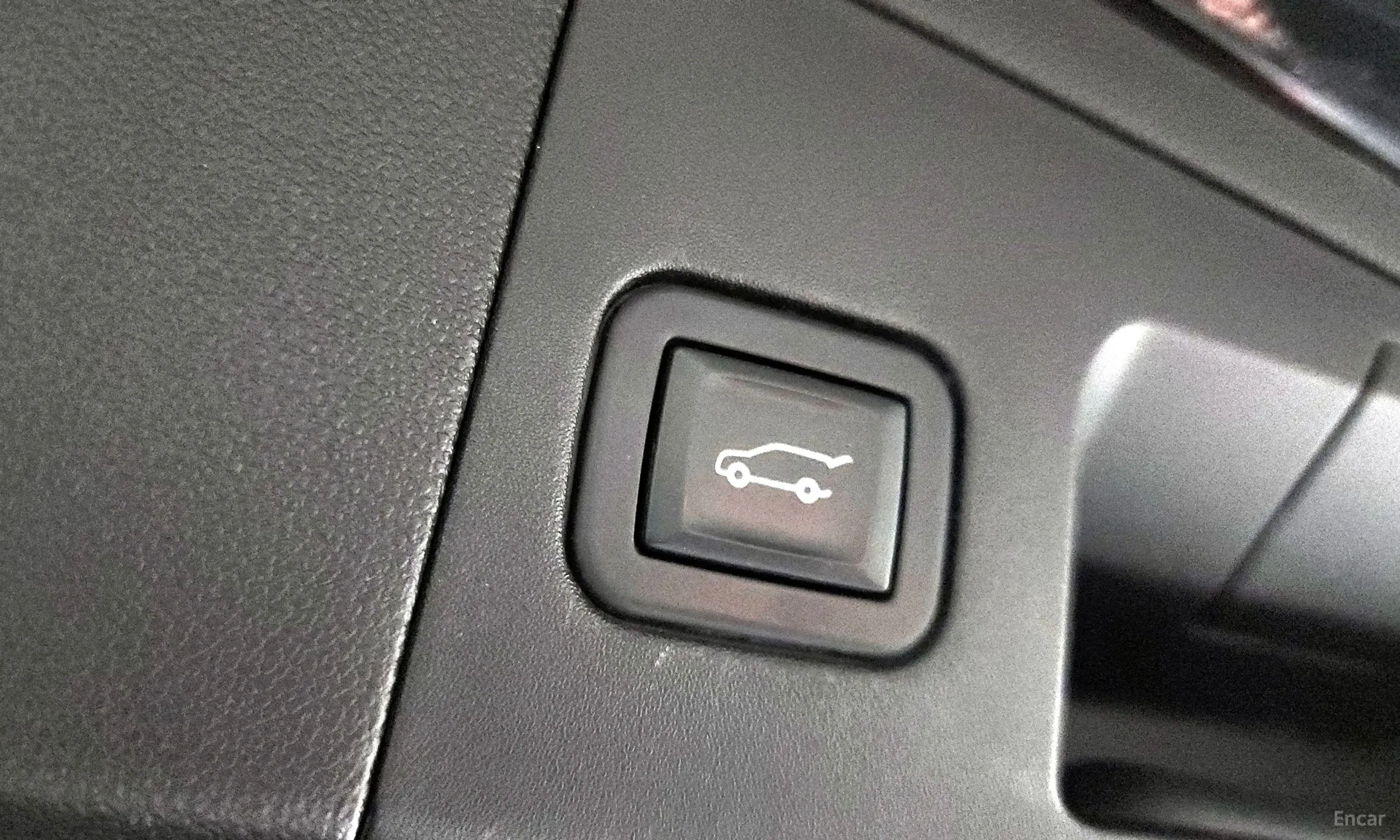 Cadillac XT5 превью 20