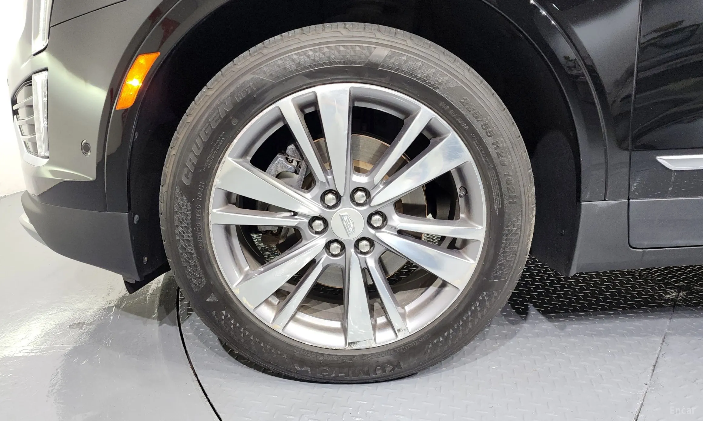 Cadillac XT5 превью 5