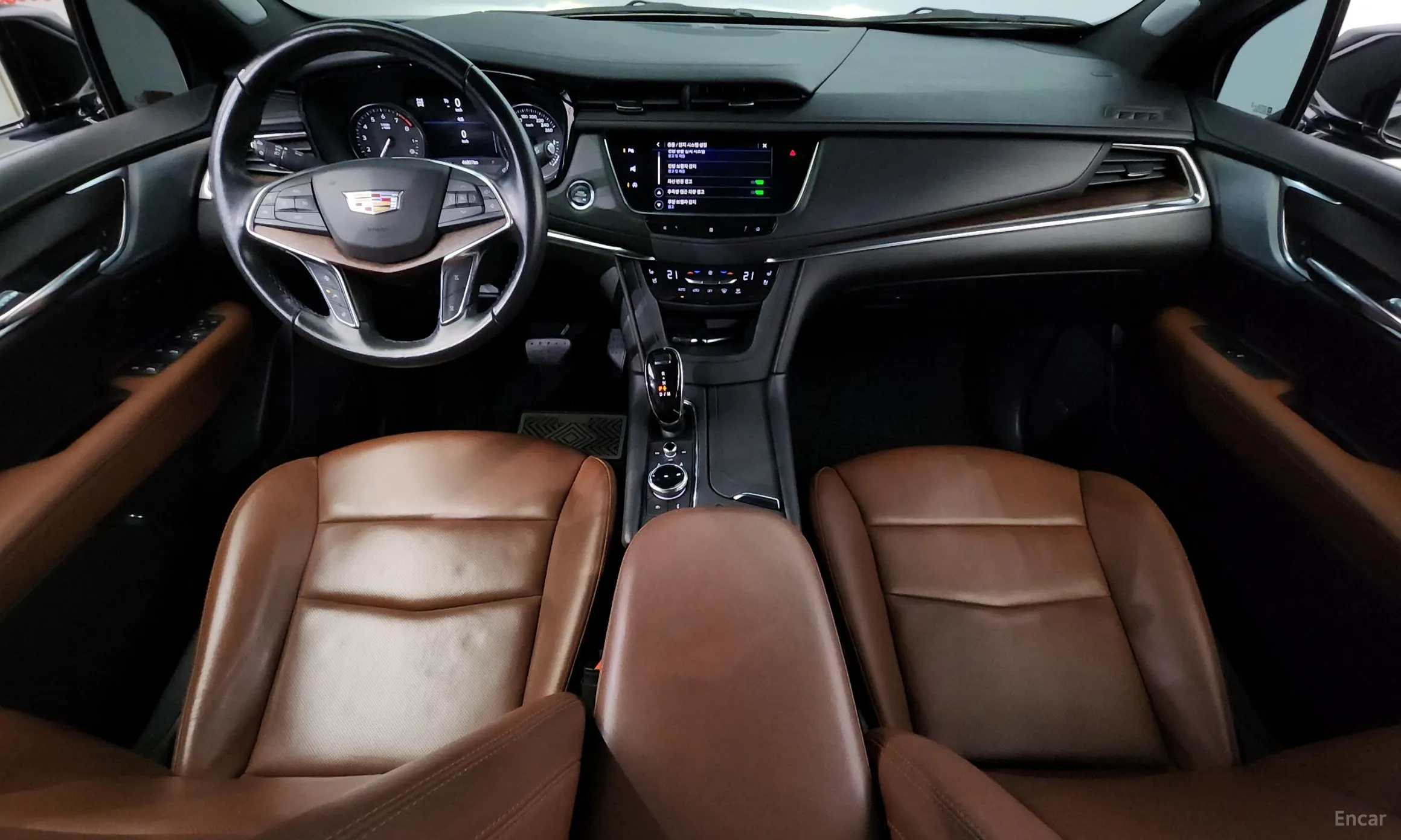 Cadillac XT5 превью 7