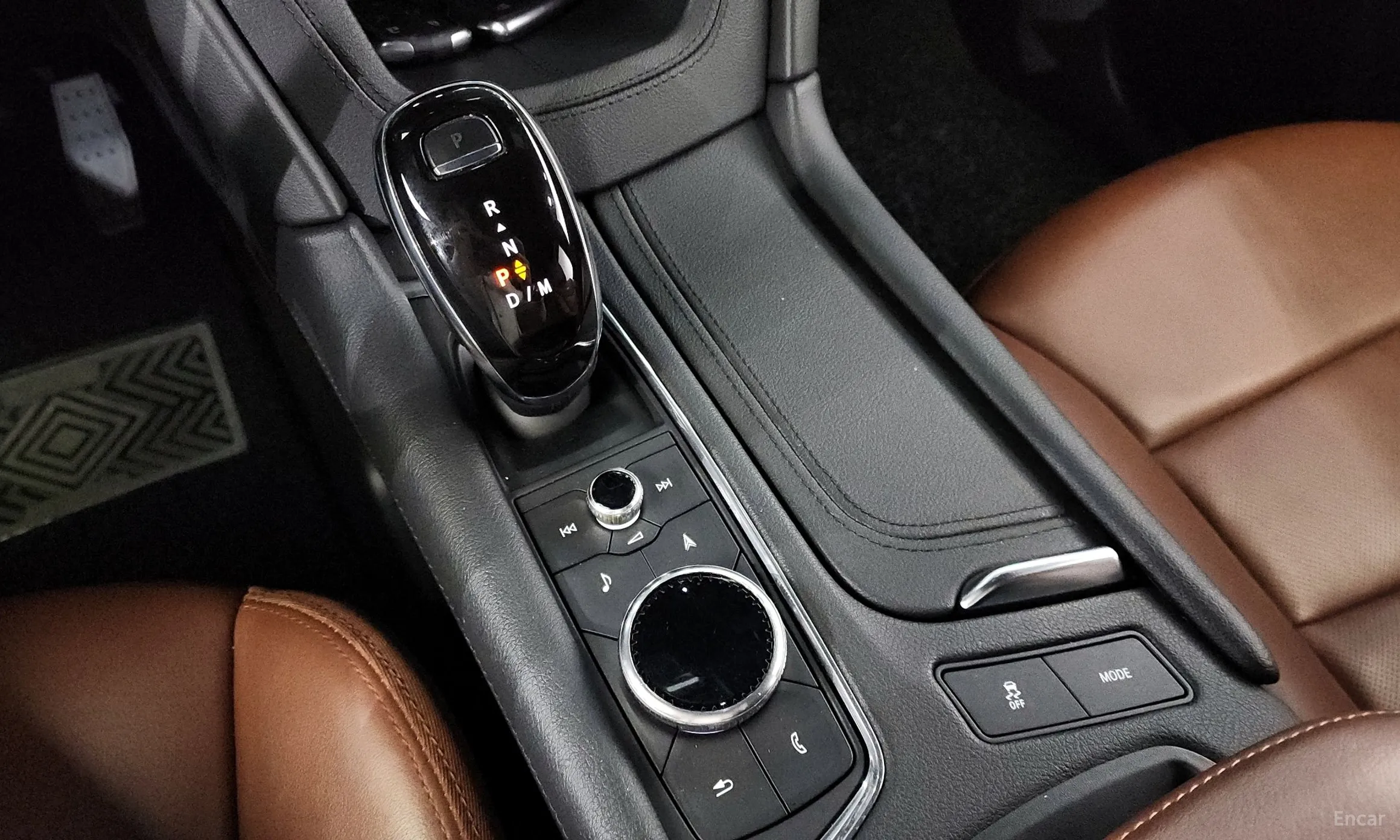Cadillac XT5 превью 9