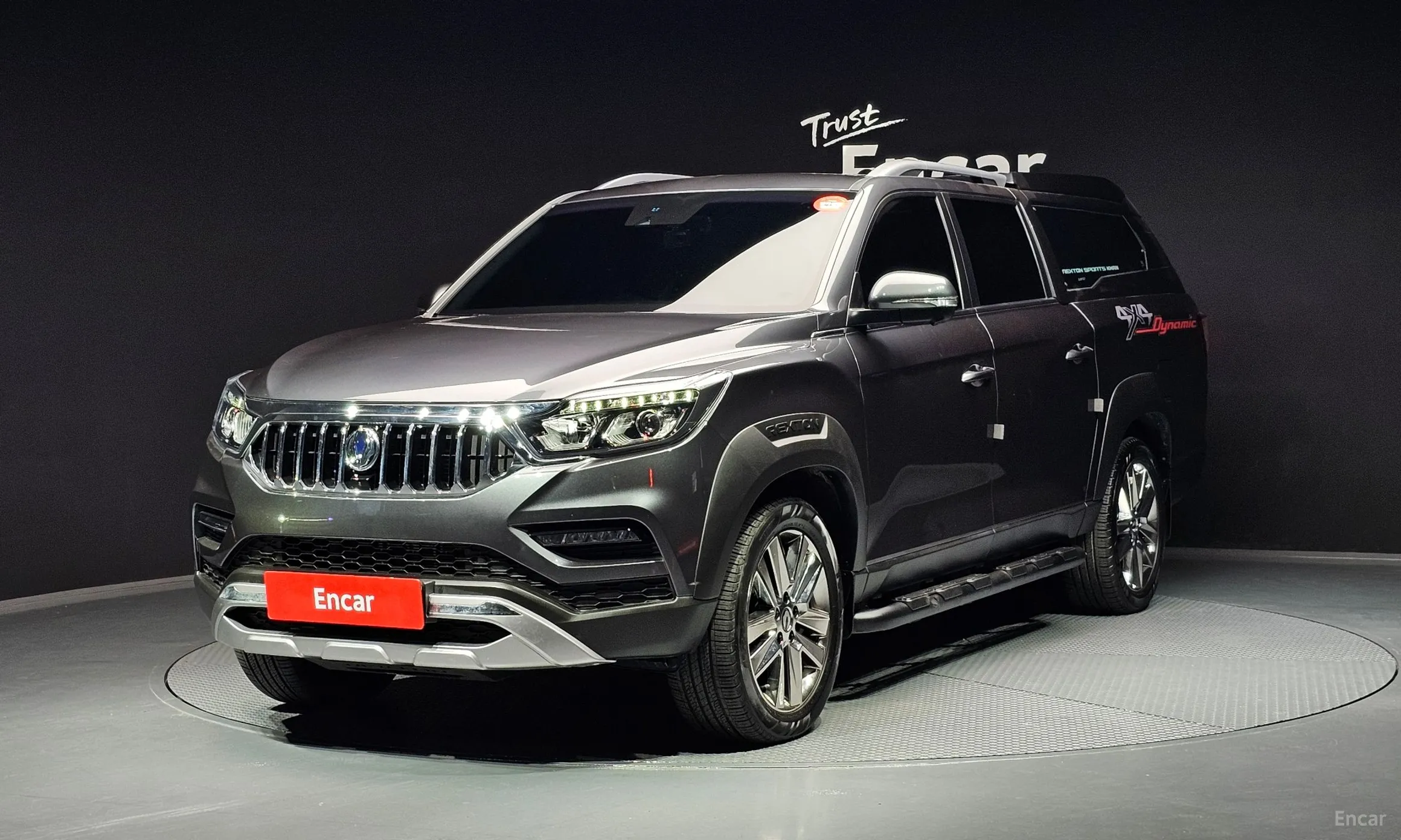 Rexton Sports Khan