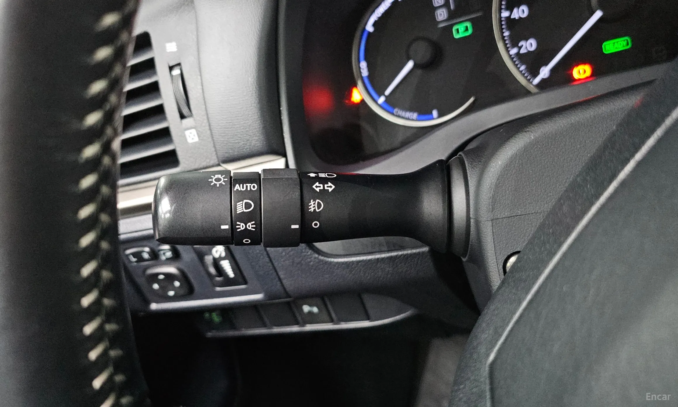 Lexus CT200h превью 15