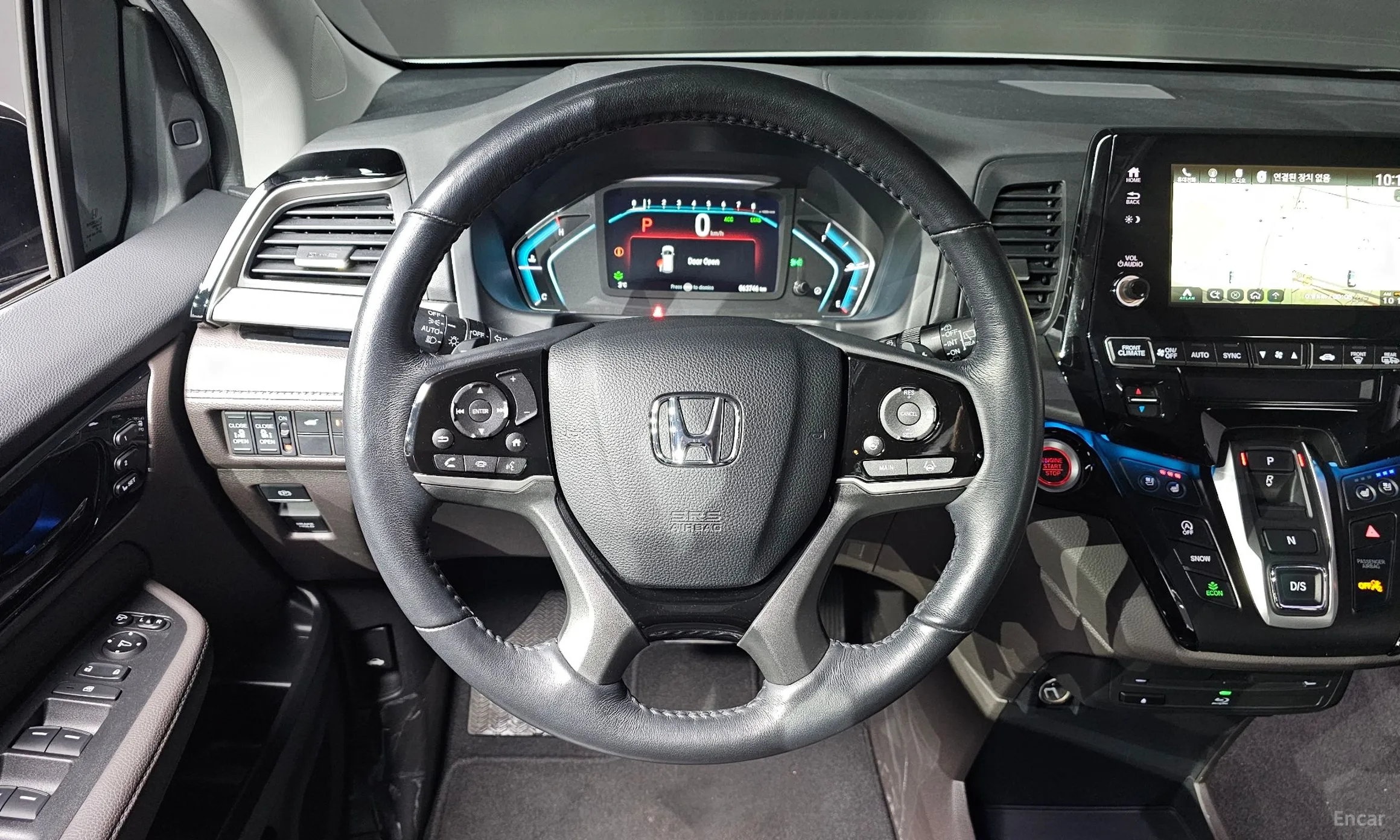 Honda Odyssey превью 15