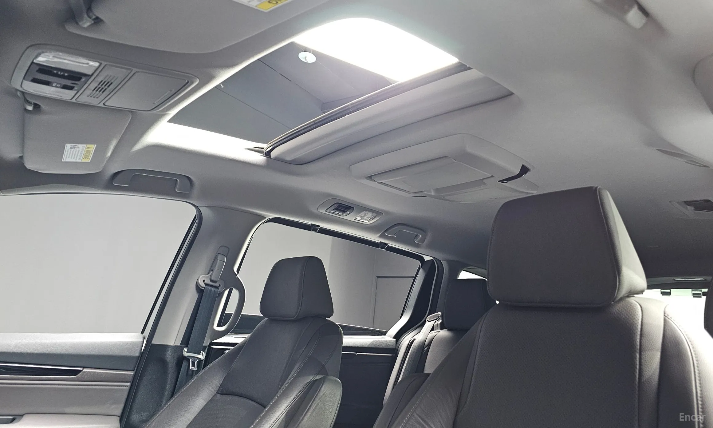 Honda Odyssey превью 18