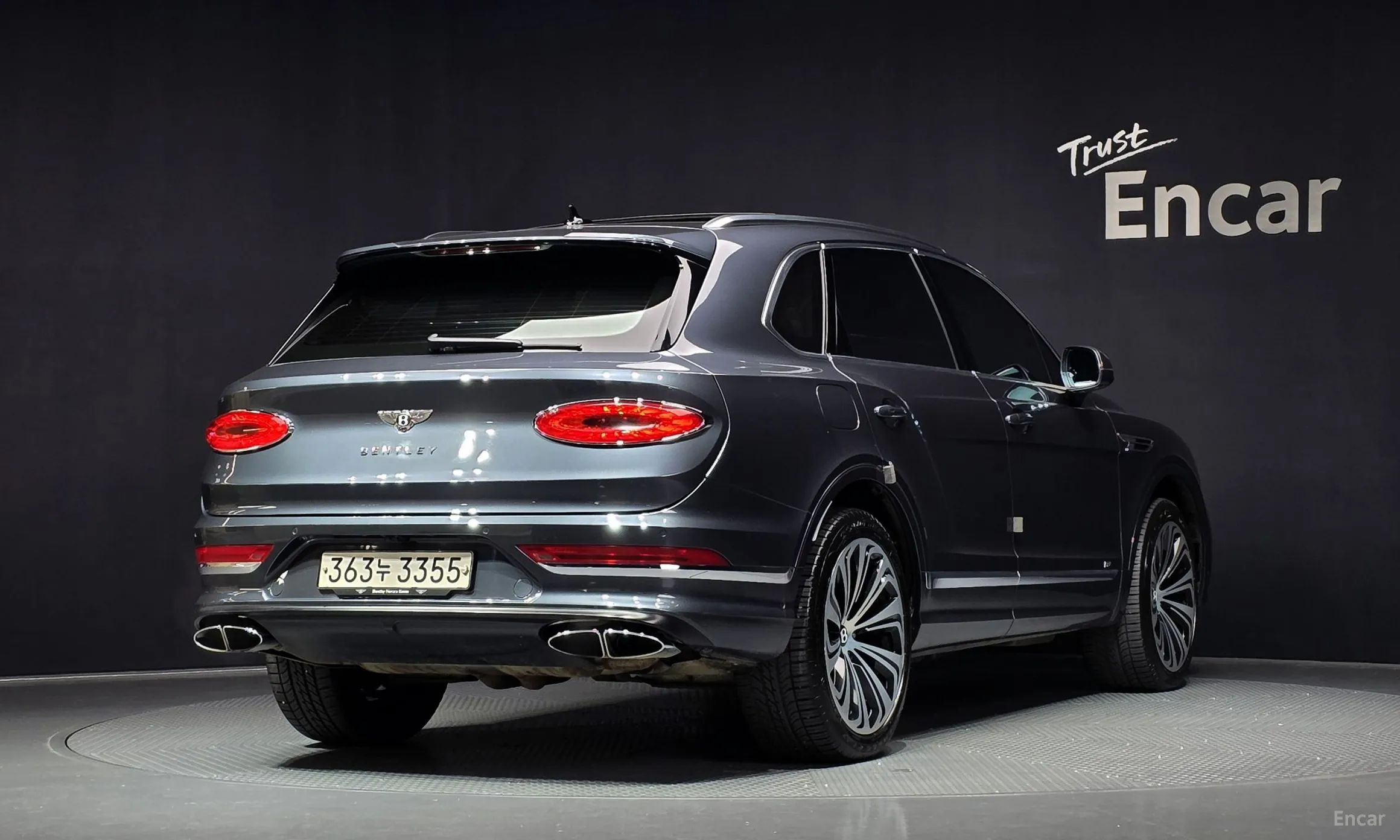Bentley Bentayga превью 2