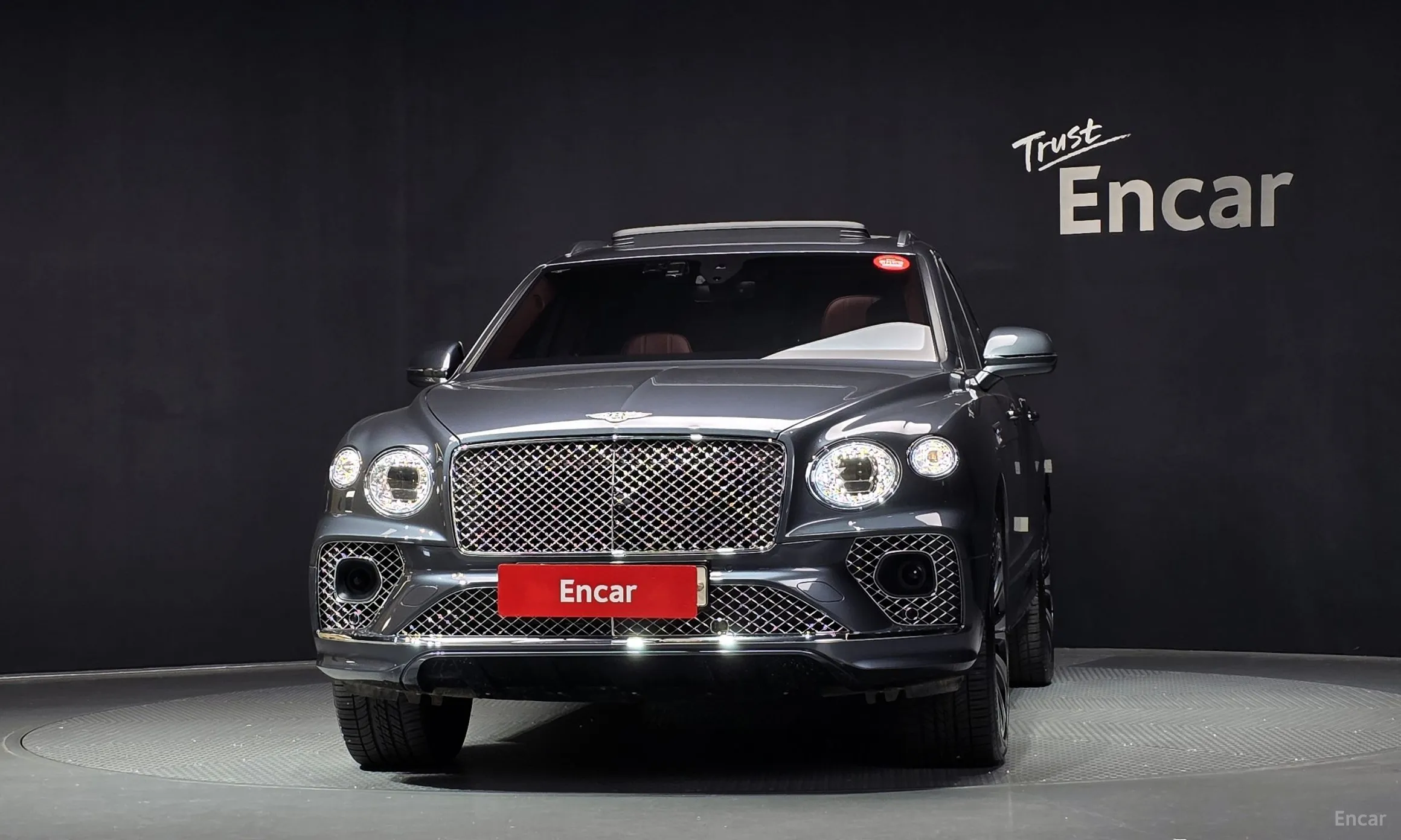 Bentley Bentayga превью 3
