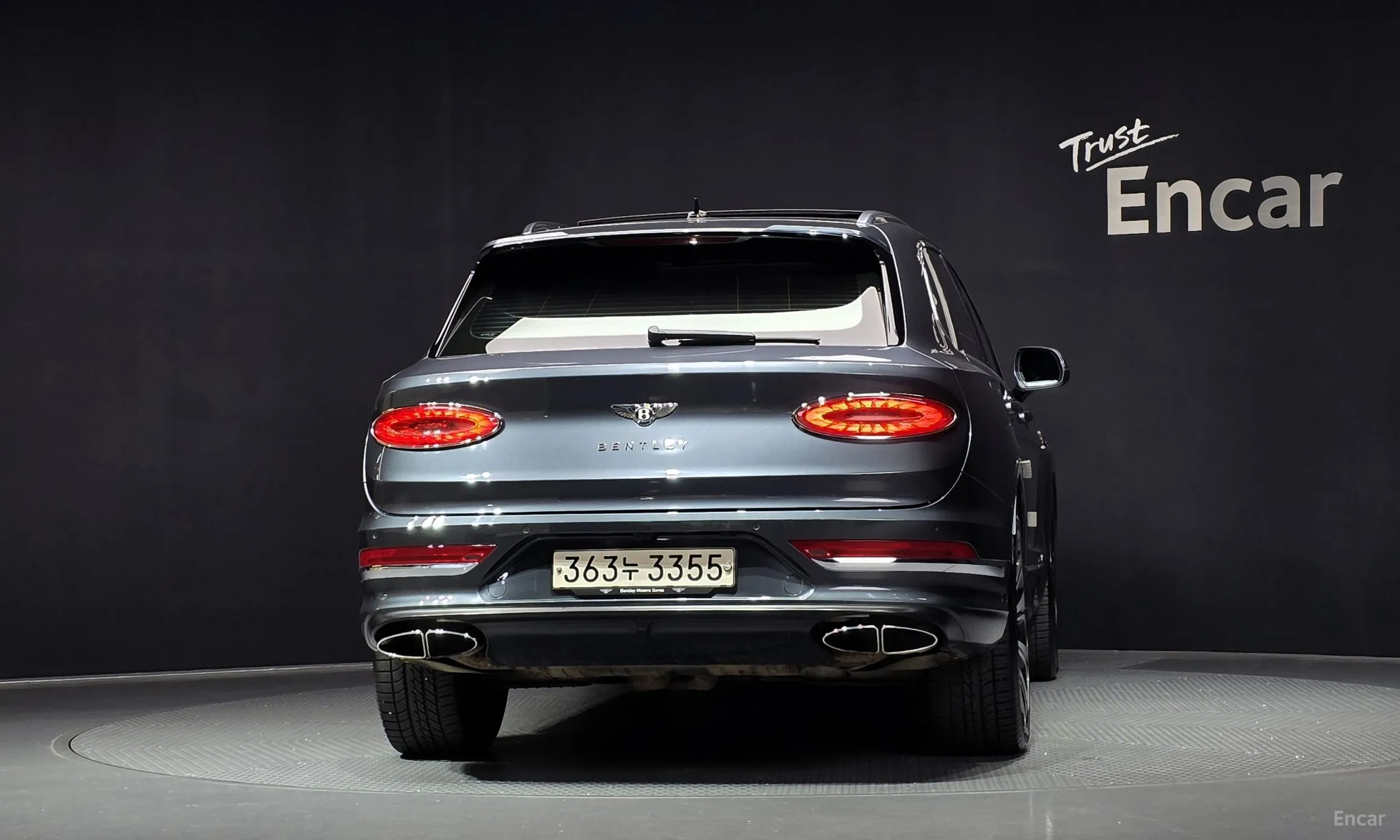 Bentley Bentayga превью 4