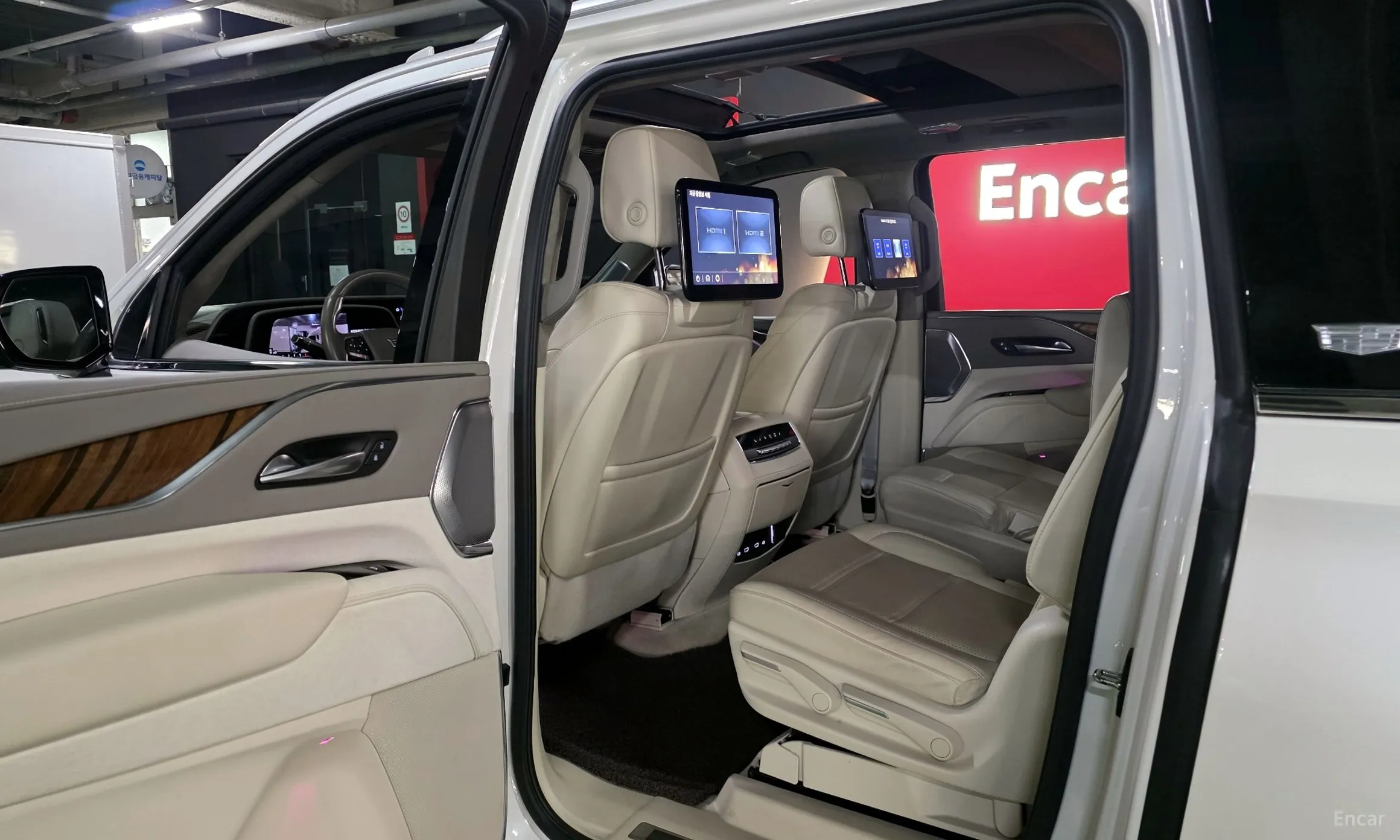 Cadillac Escalade 5th Generation превью 11