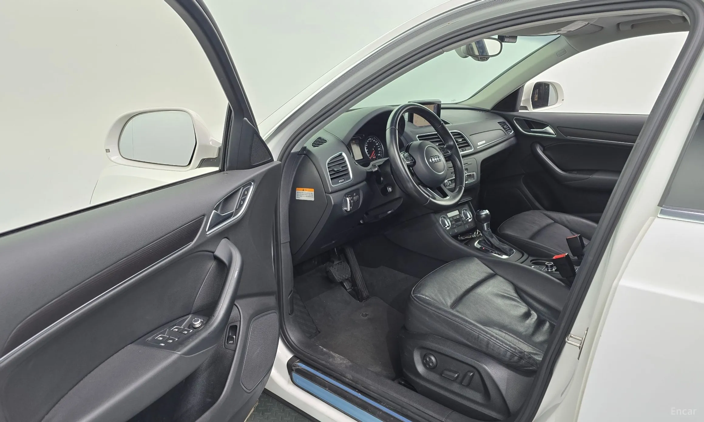 Audi Q3 превью 10