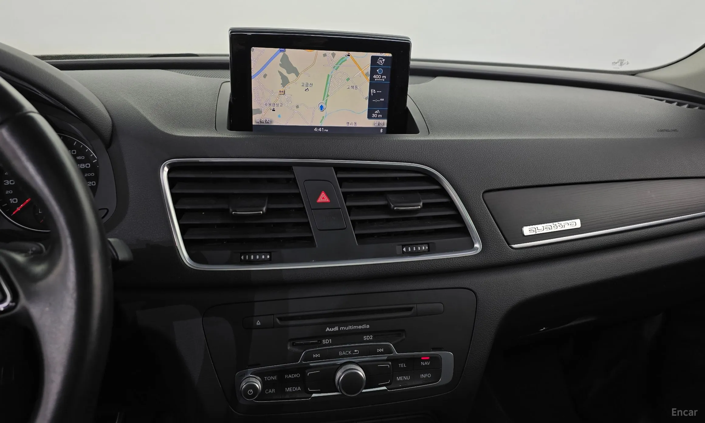 Audi Q3 превью 14