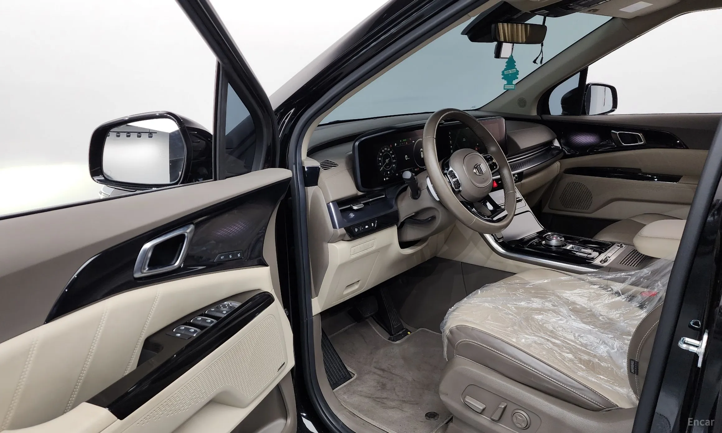 Kia Carnival Gen 4 превью 10