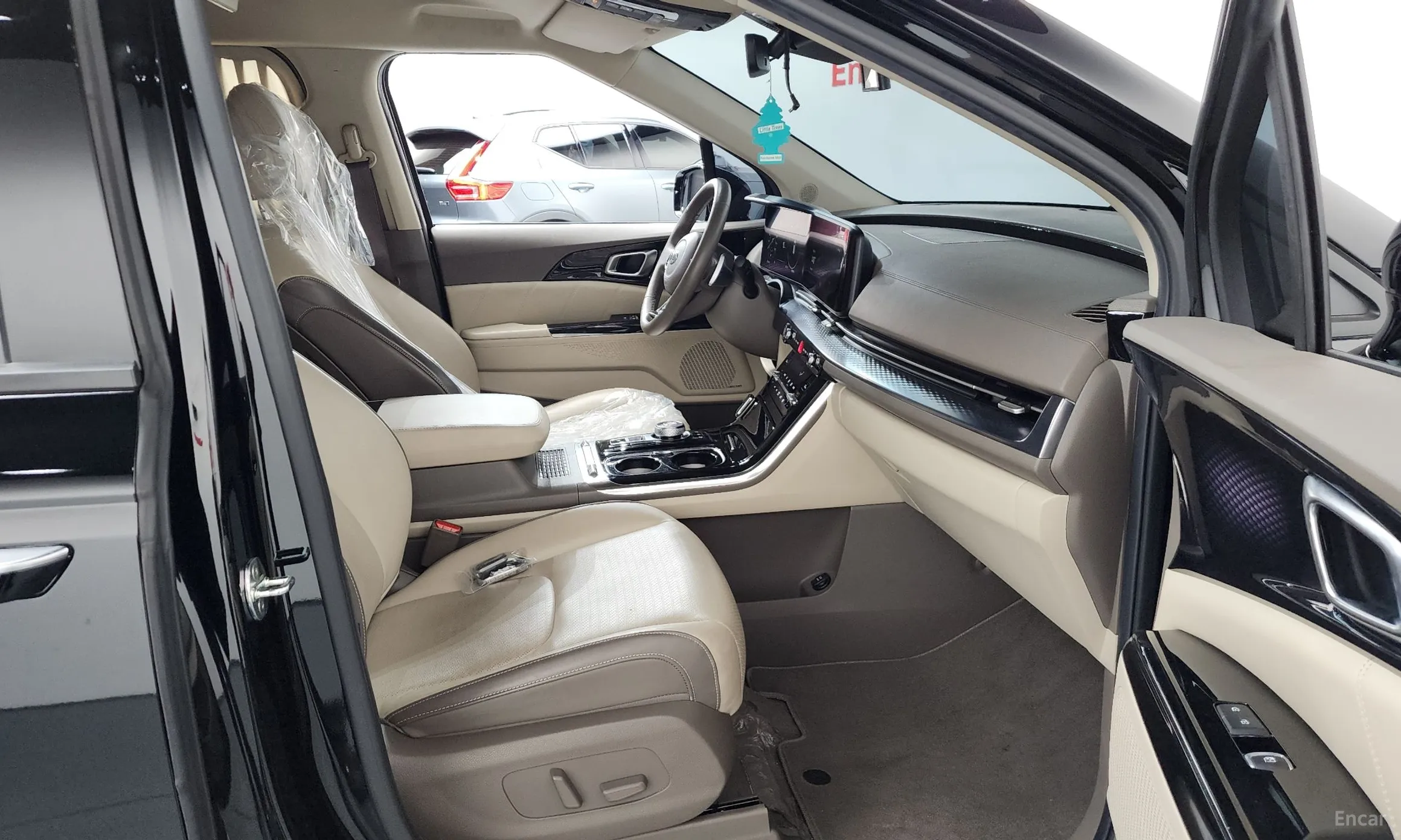 Kia Carnival Gen 4 превью 11