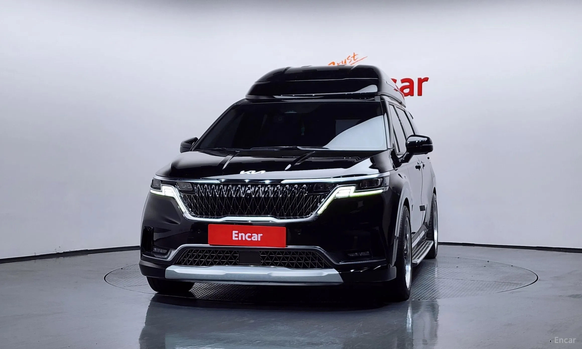 Kia Carnival Gen 4 превью 3