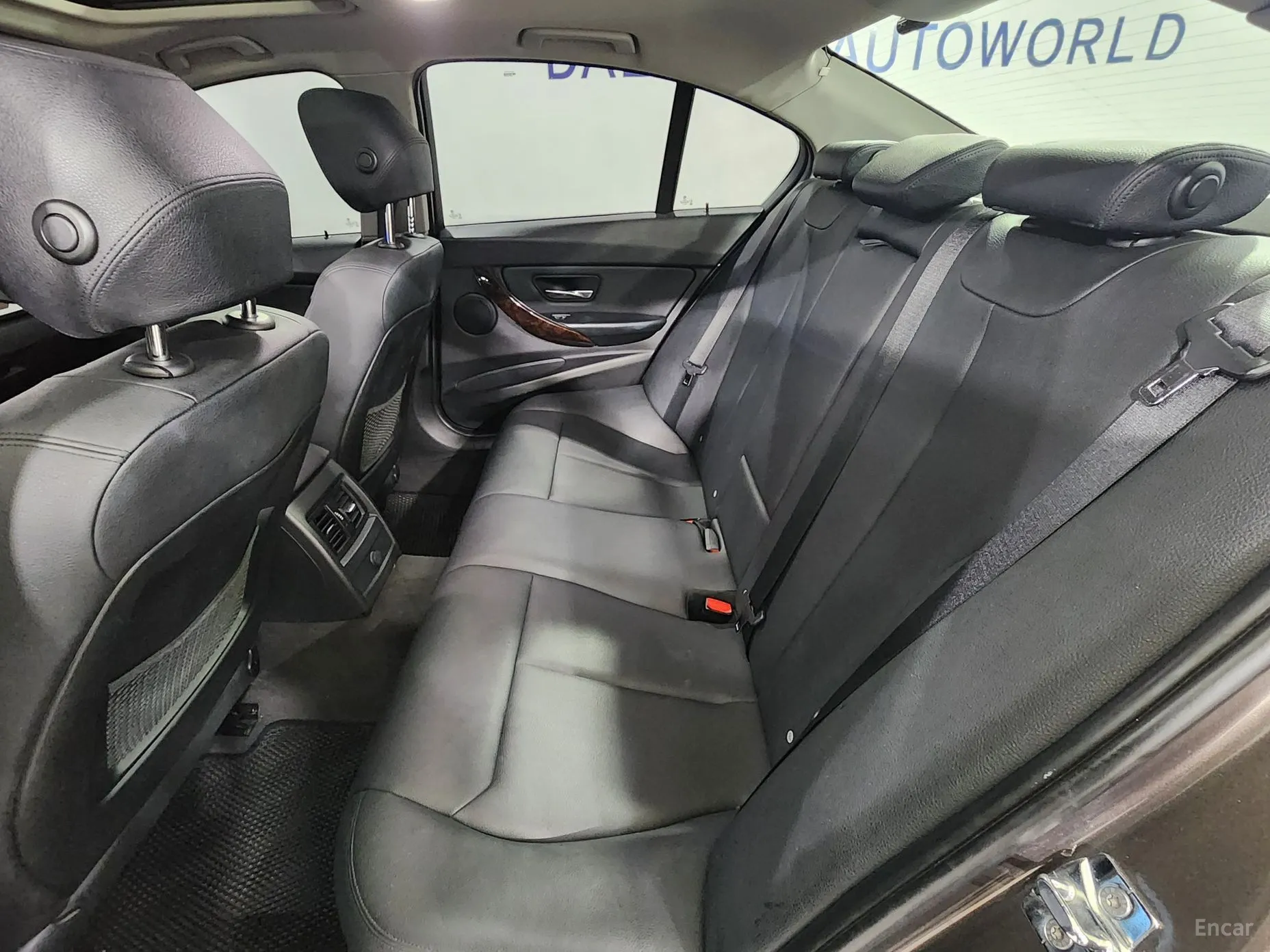 BMW 3 Series (F30) превью 12