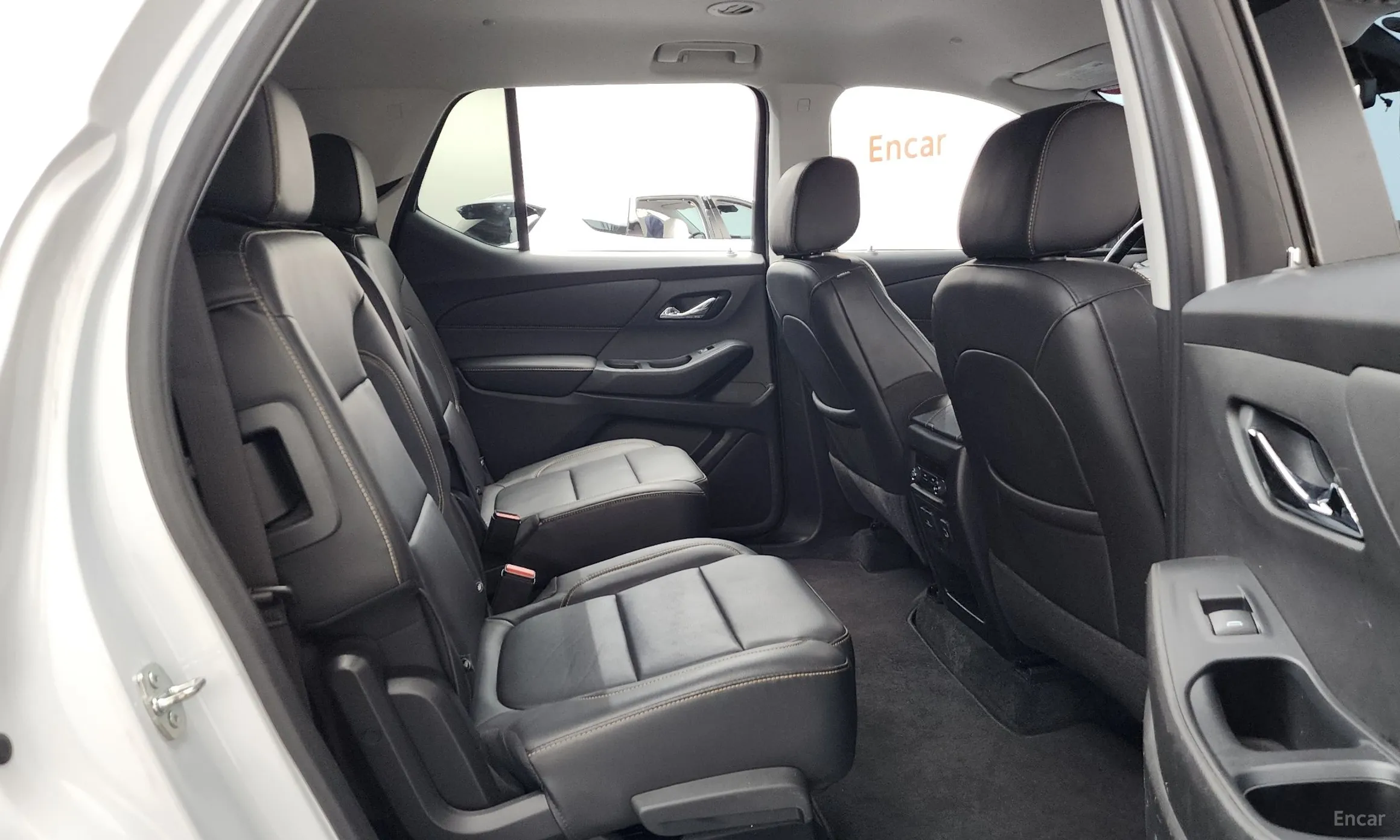 Chevrolet (GM Daewoo) Traverse превью 12