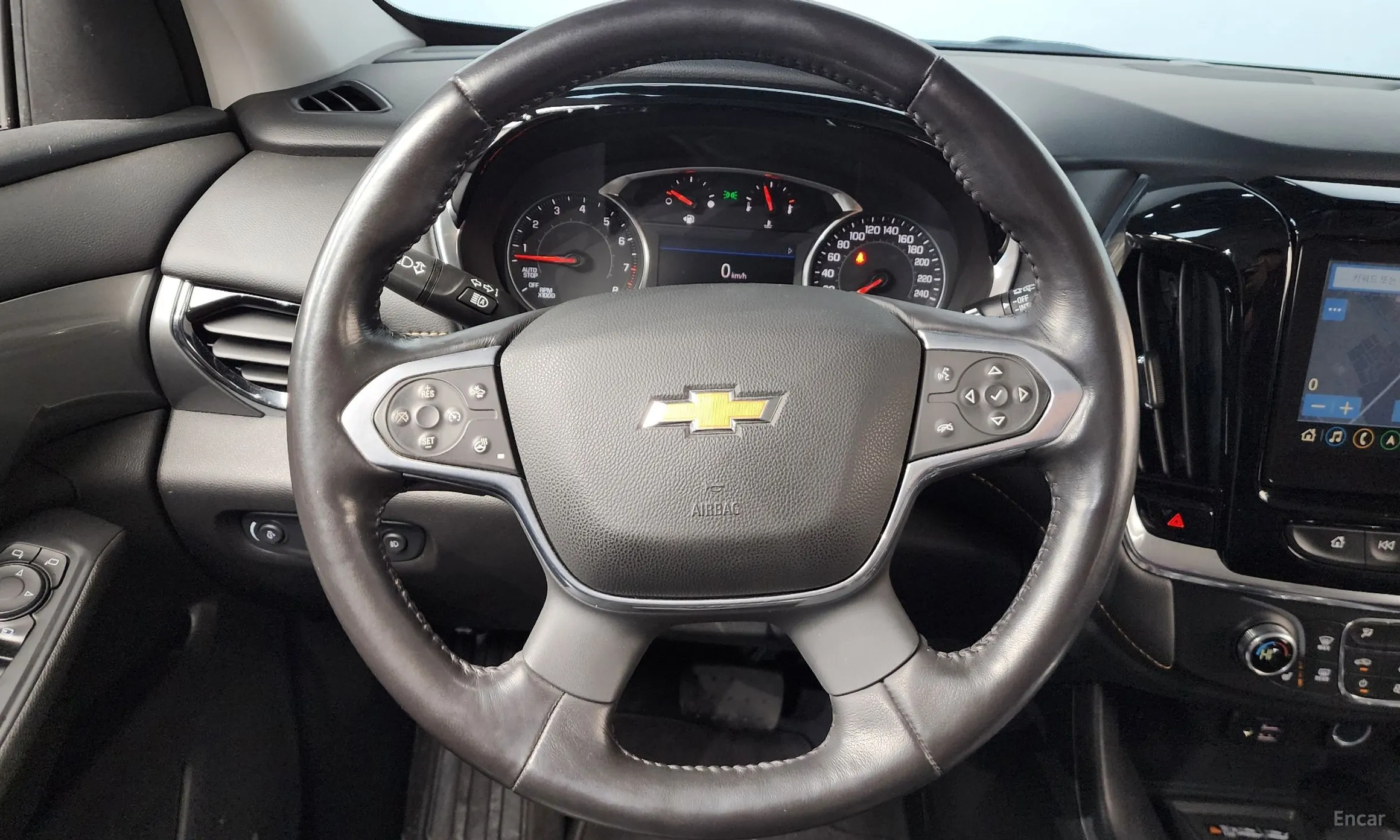 Chevrolet (GM Daewoo) Traverse превью 13