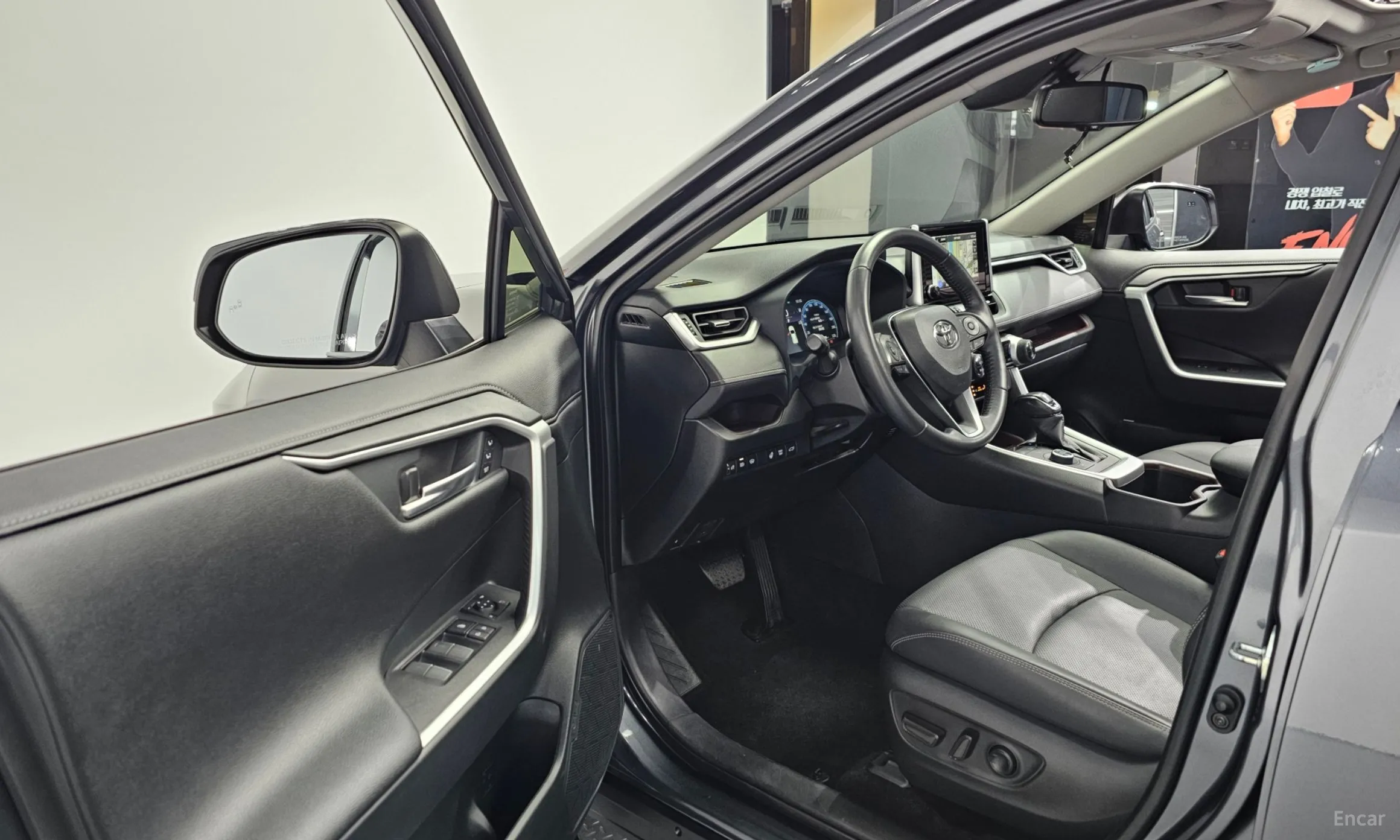 Toyota RAV4 5th Generation превью 10