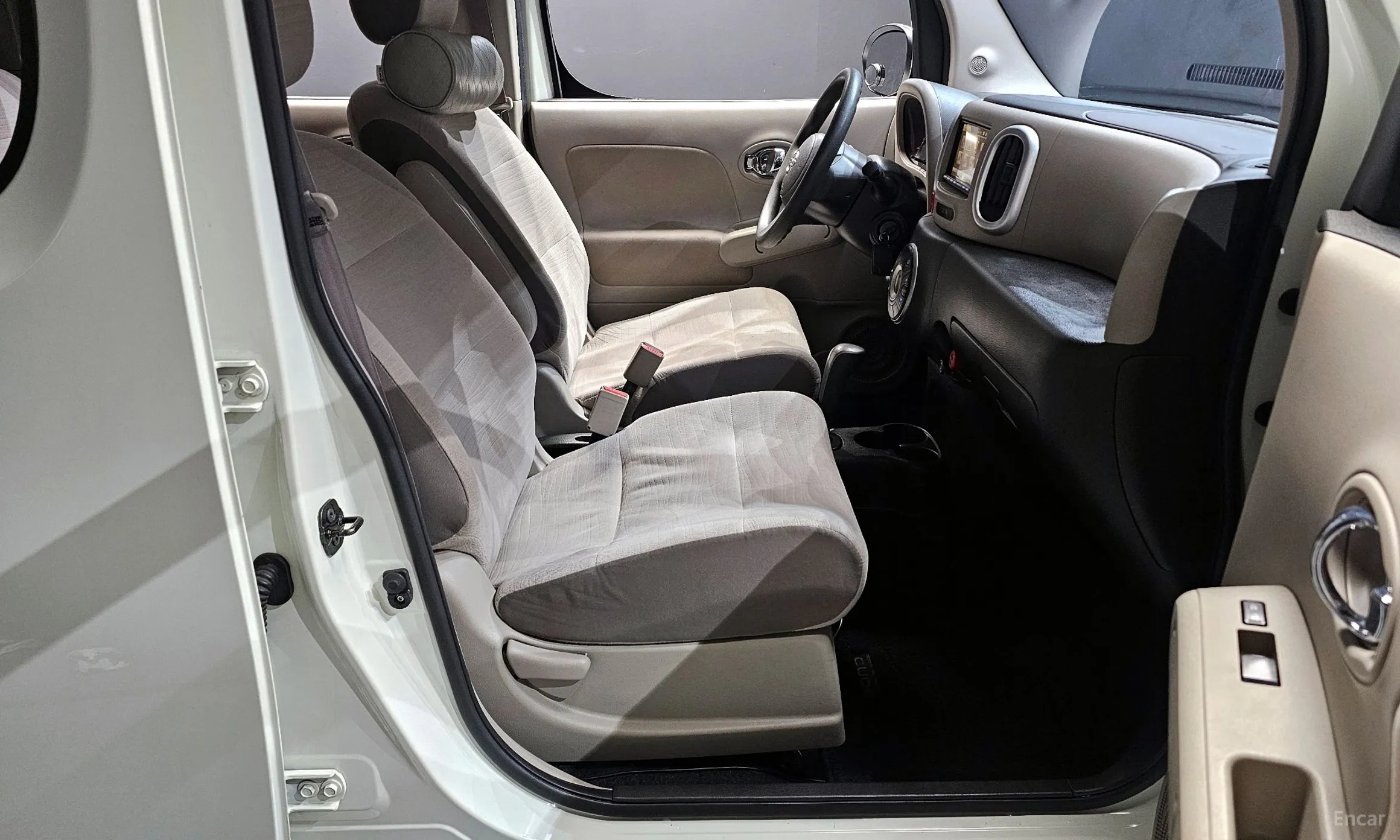 Nissan Cube превью 11