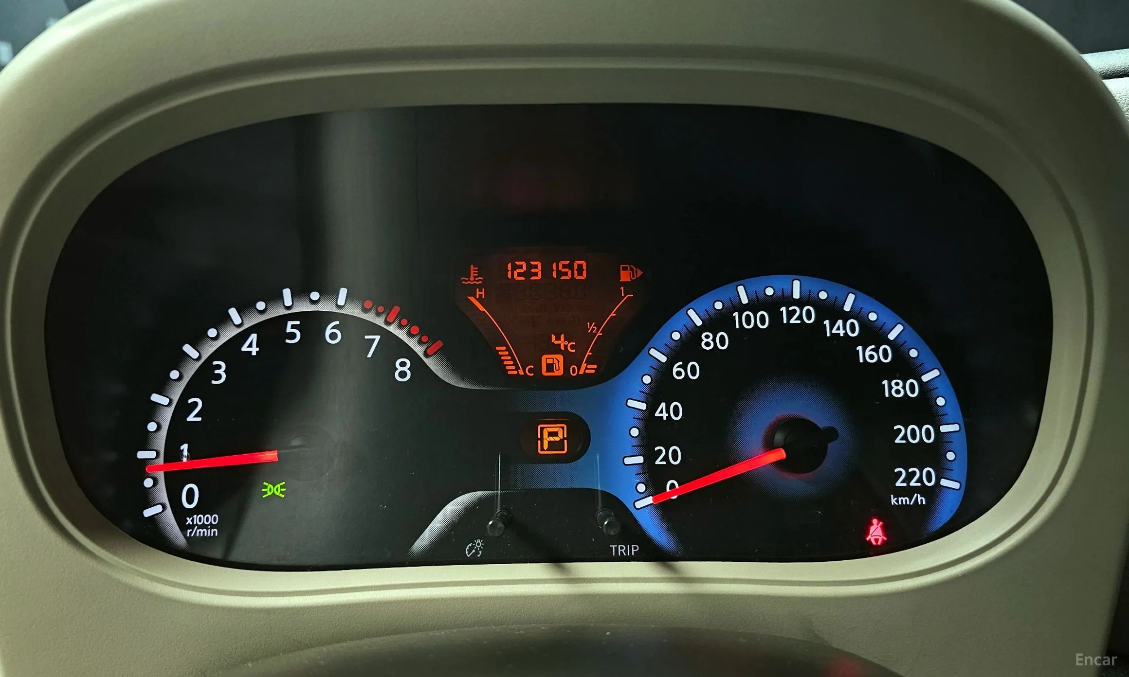 Nissan Cube превью 8