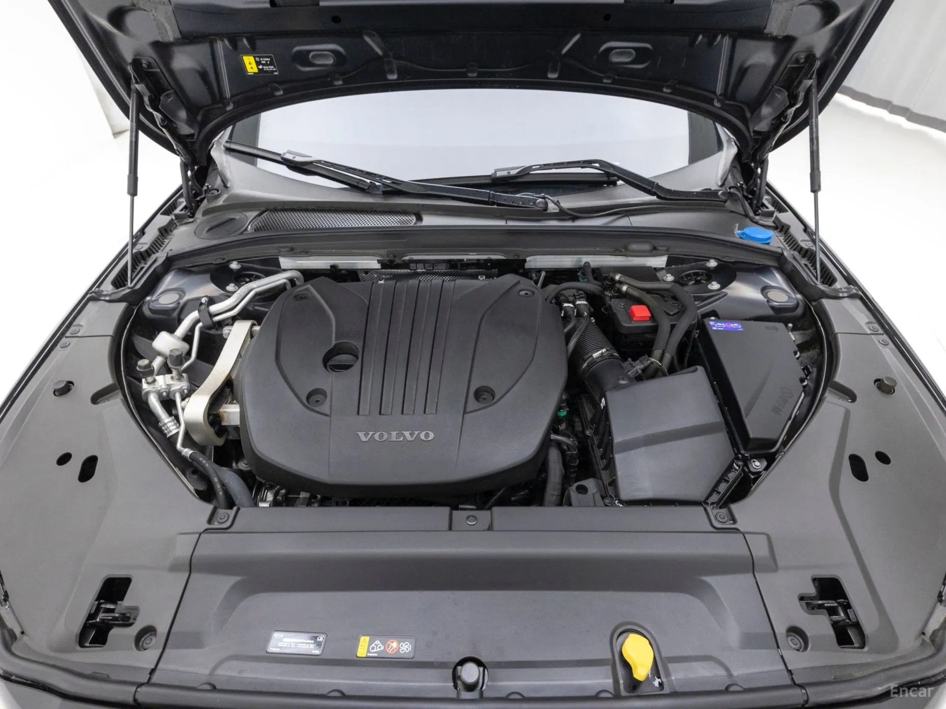 Volvo S90 превью 6