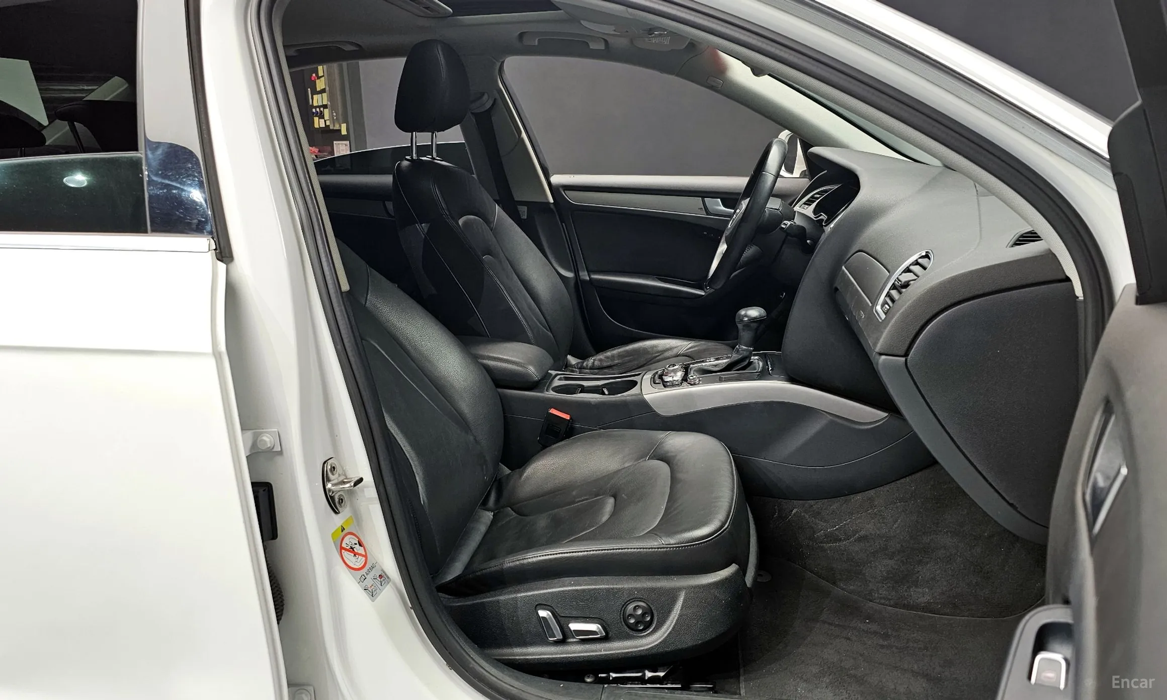 Audi New A4 превью 10