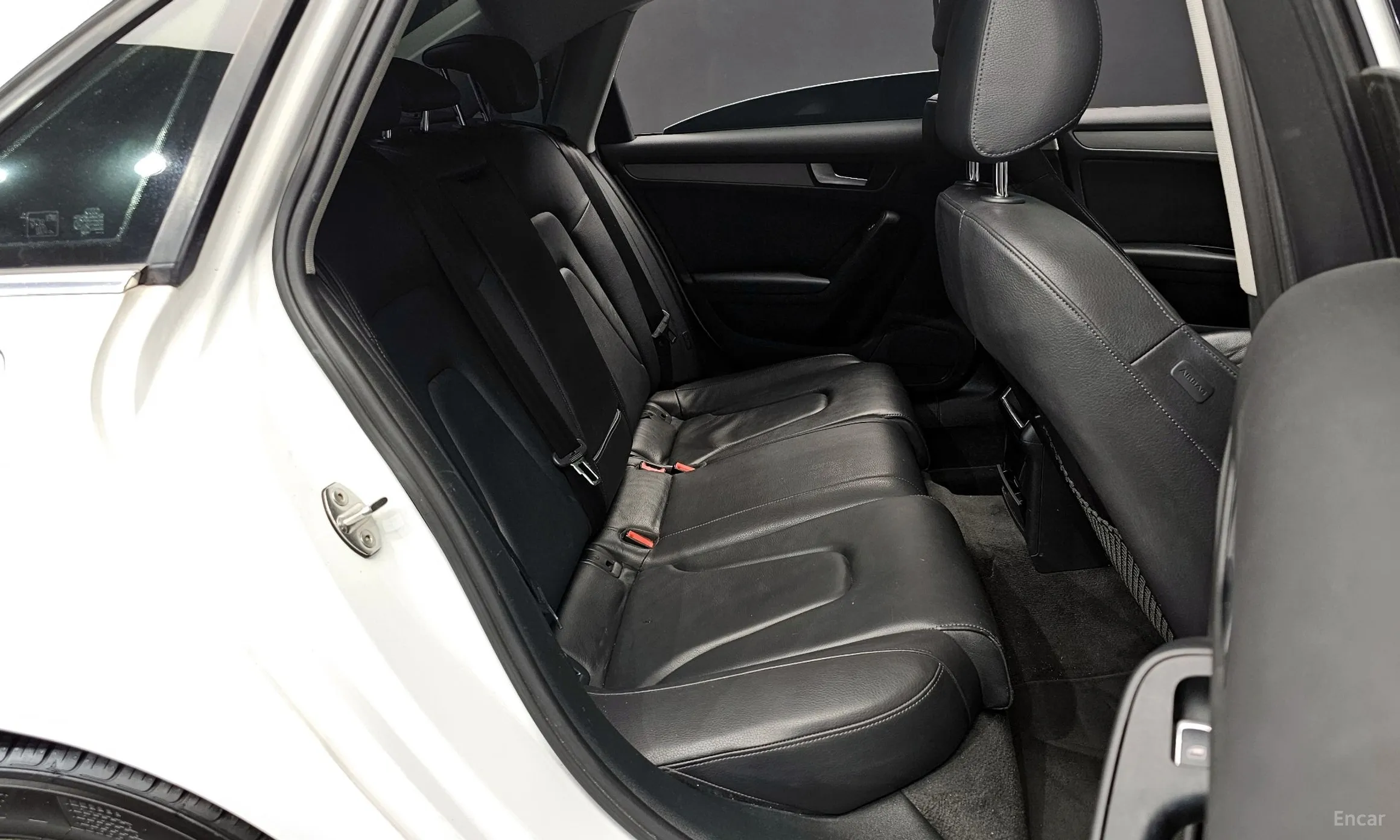 Audi New A4 превью 12