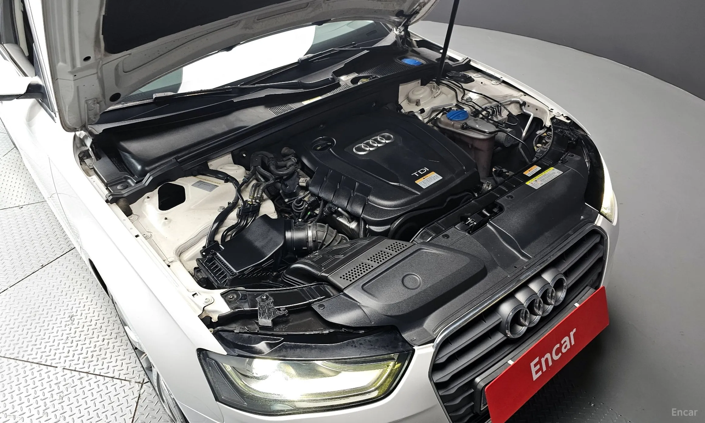 Audi New A4 превью 6