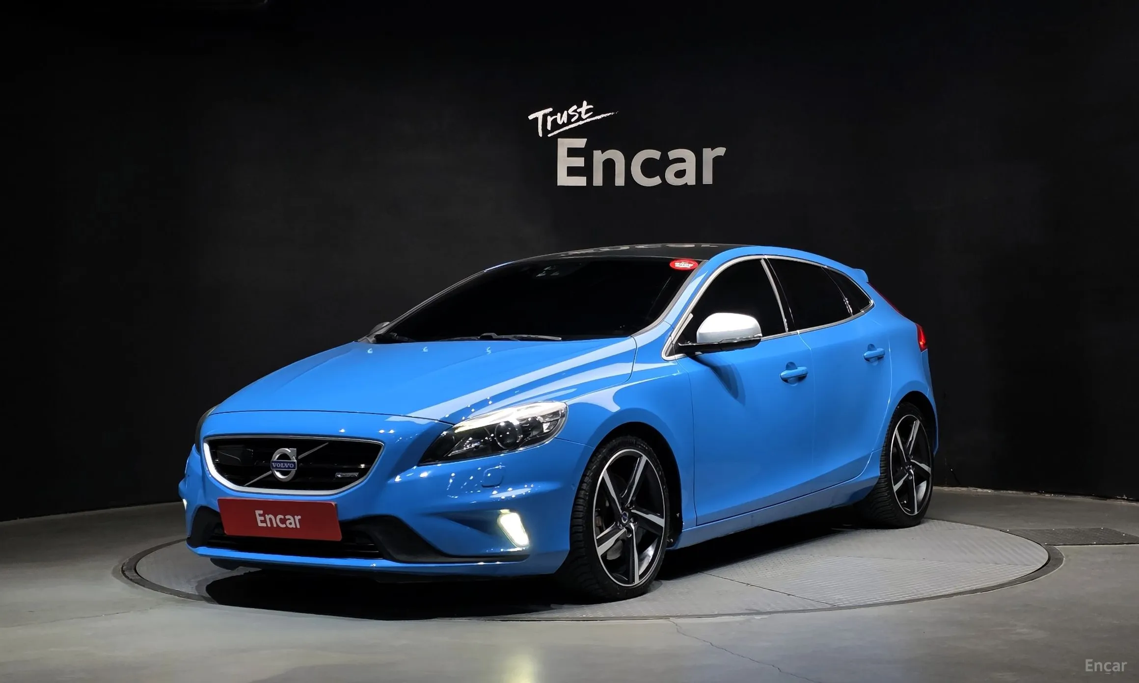 Volvo V40