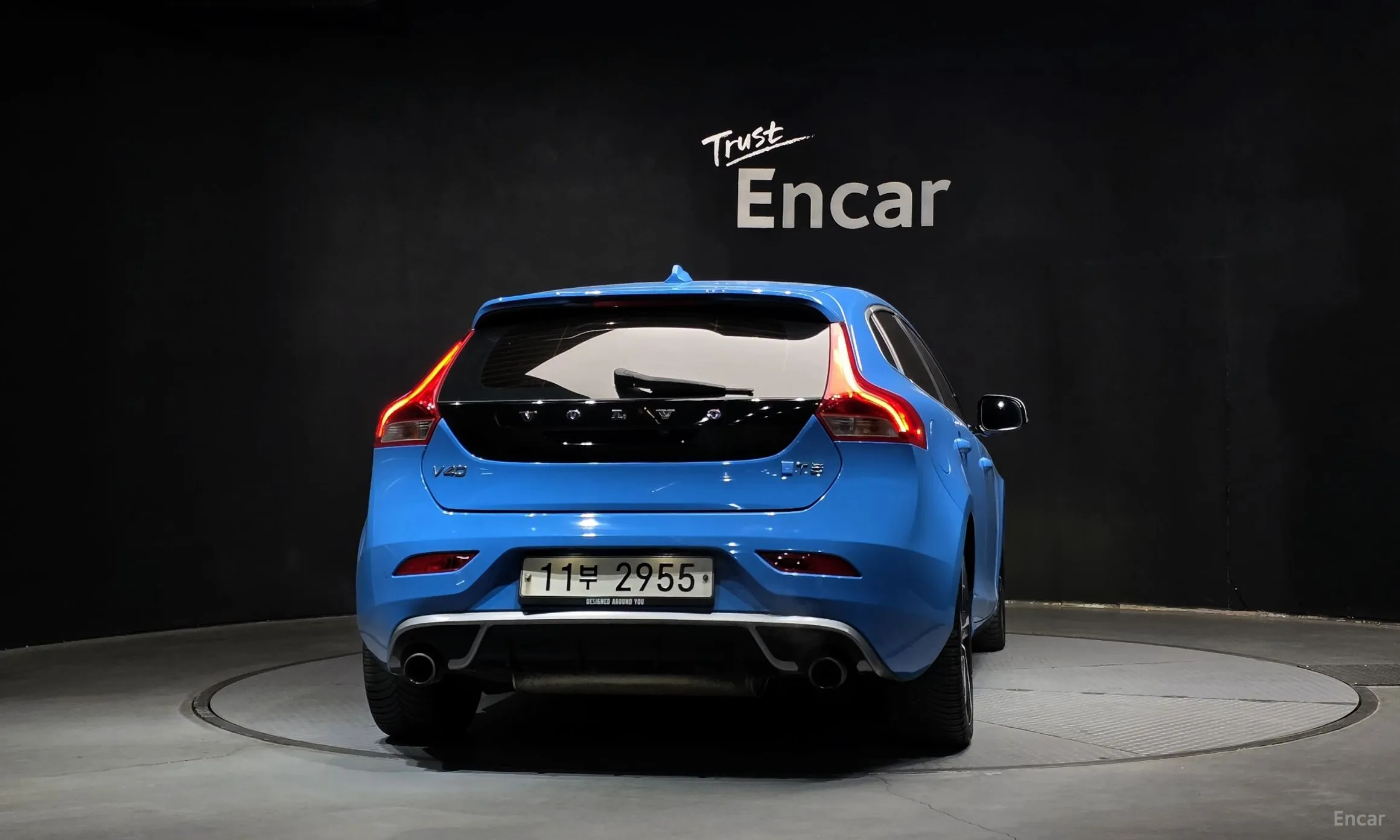 Volvo V40 превью 4