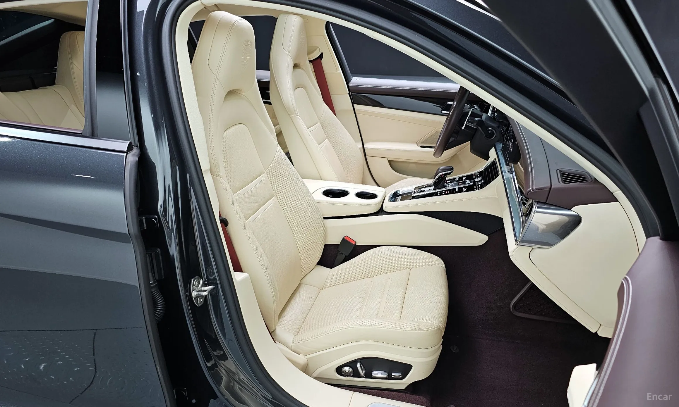Porsche Panamera (971) превью 10