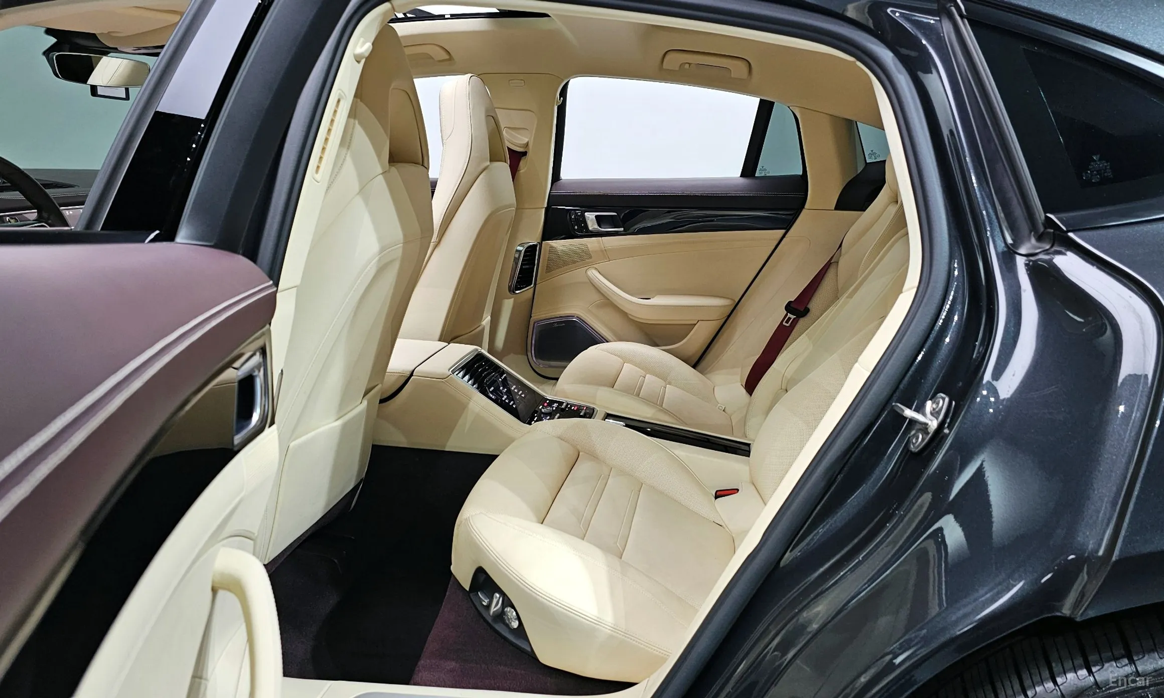 Porsche Panamera (971) превью 12