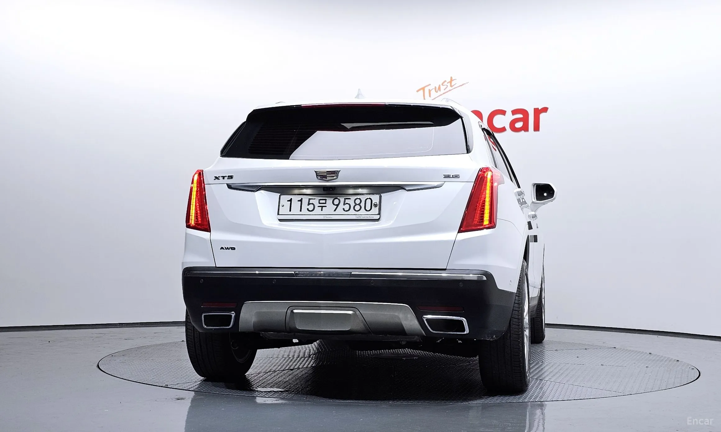Cadillac XT5 превью 4