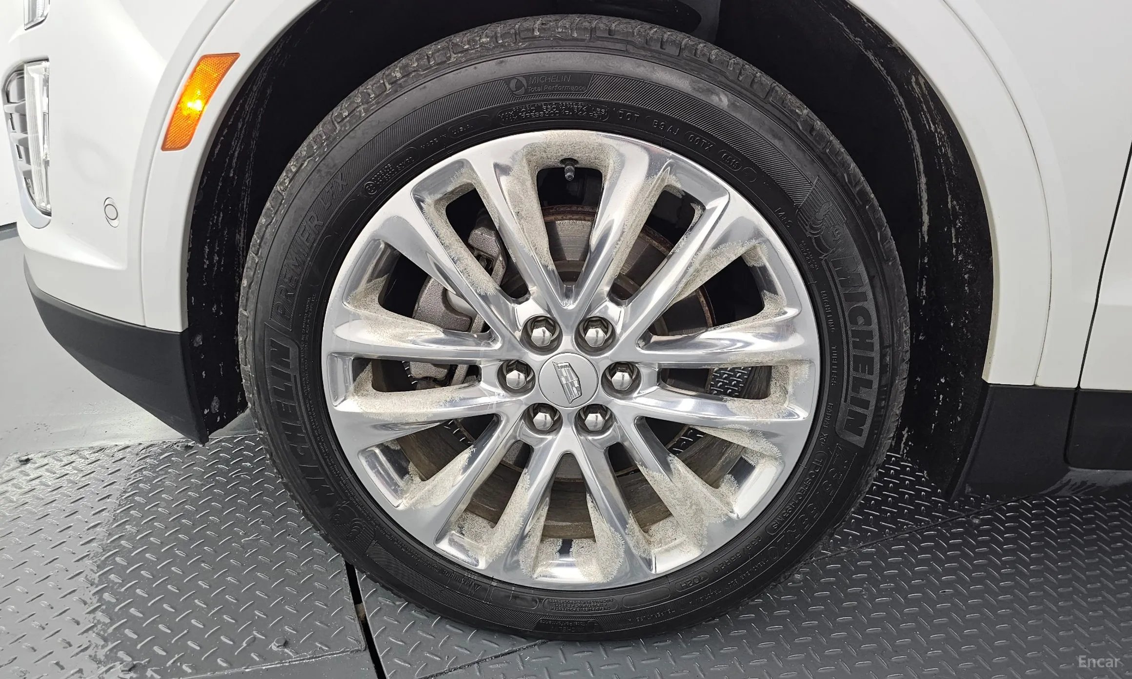 Cadillac XT5 превью 5