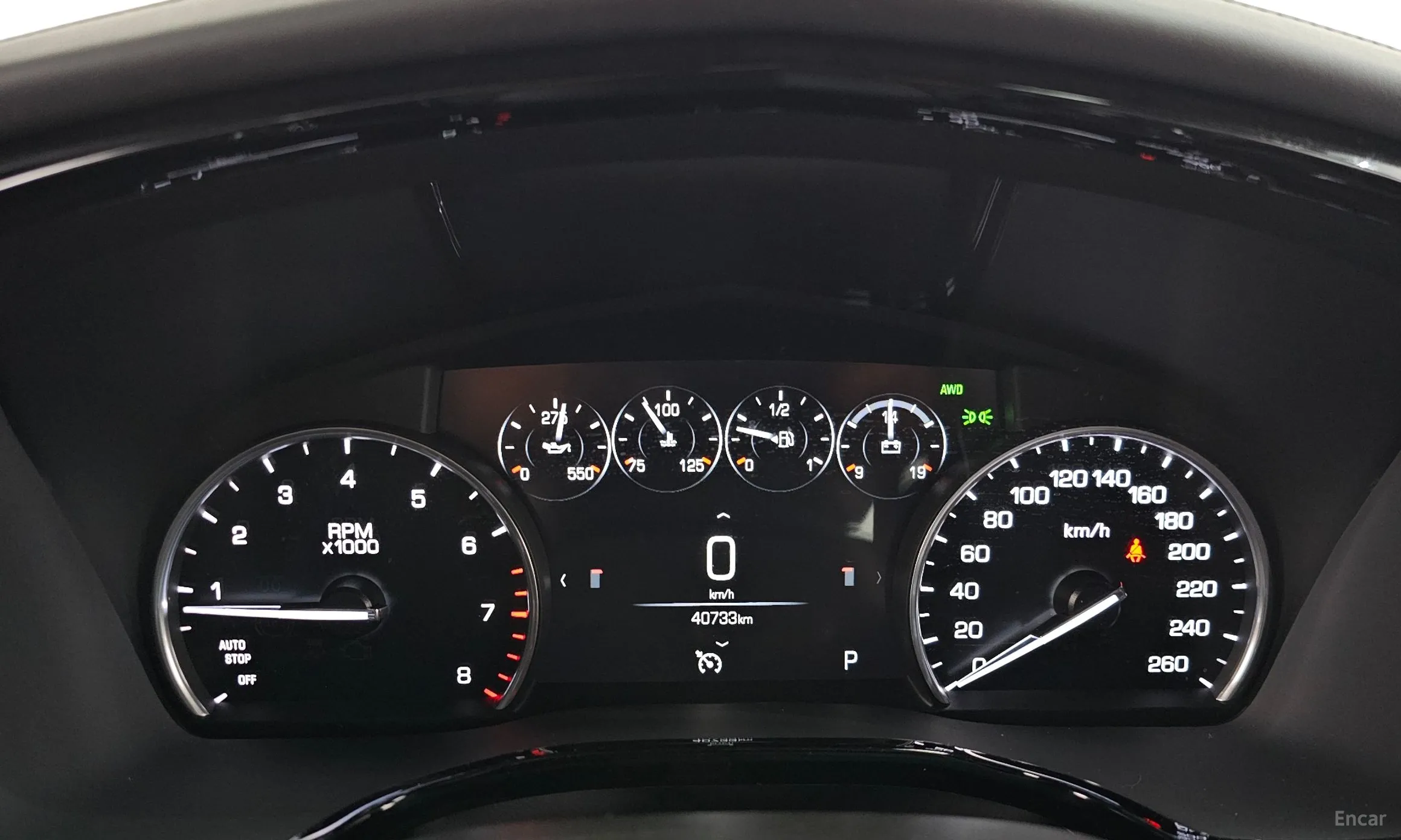 Cadillac XT5 превью 8