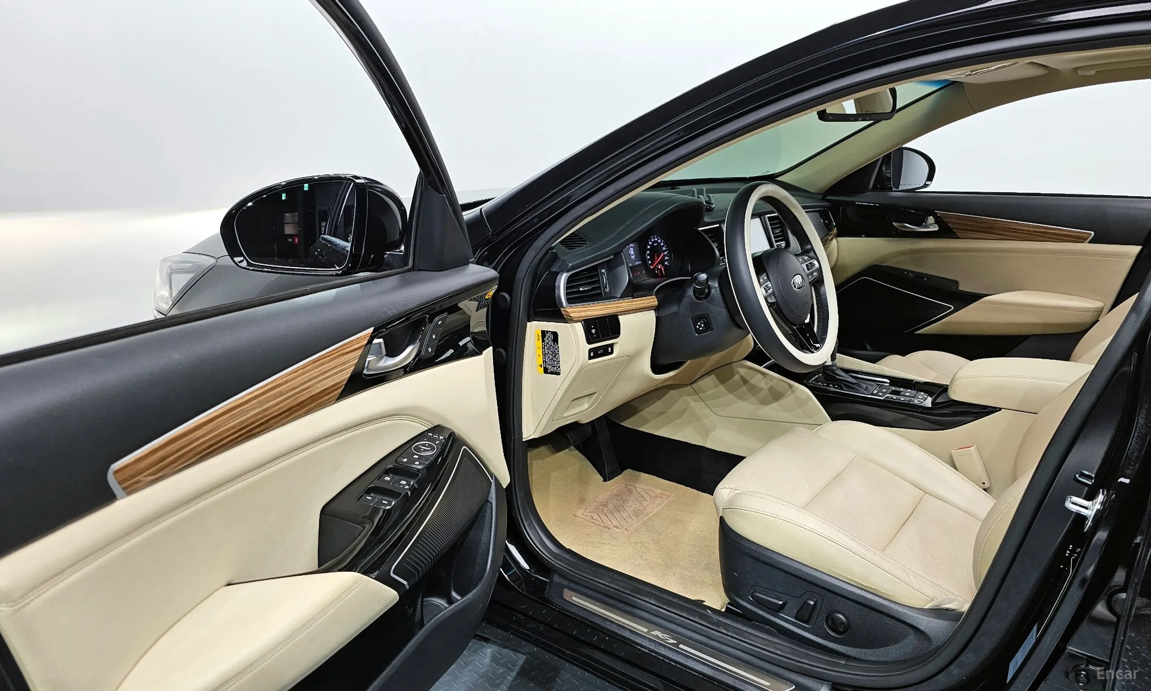 Kia K7 превью 11