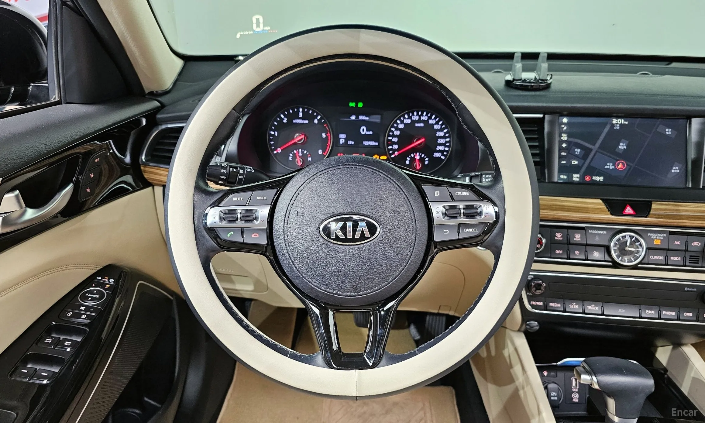 Kia K7 превью 13