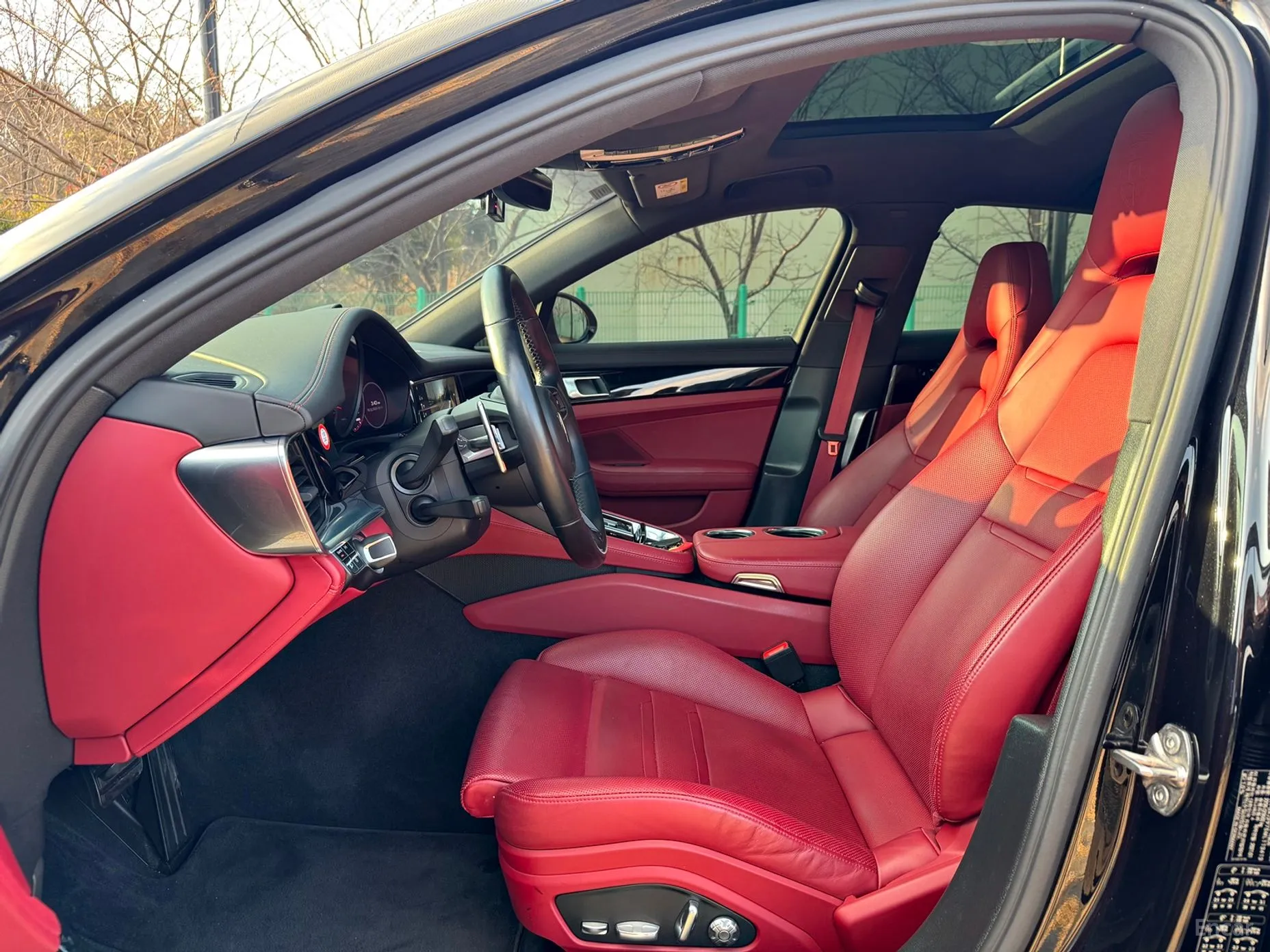 Porsche Panamera (971) превью 10