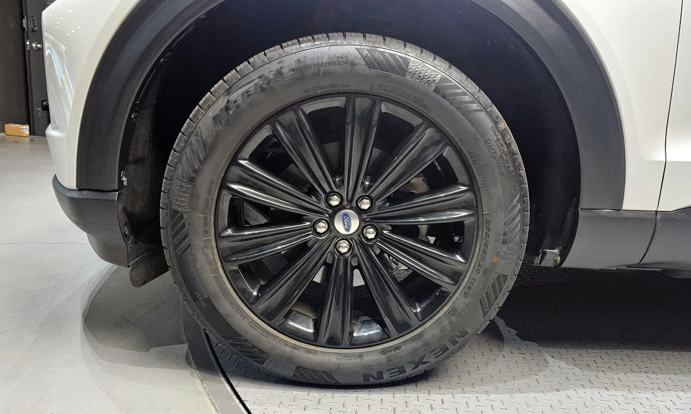 Ford Explorer 6th Generation превью 5