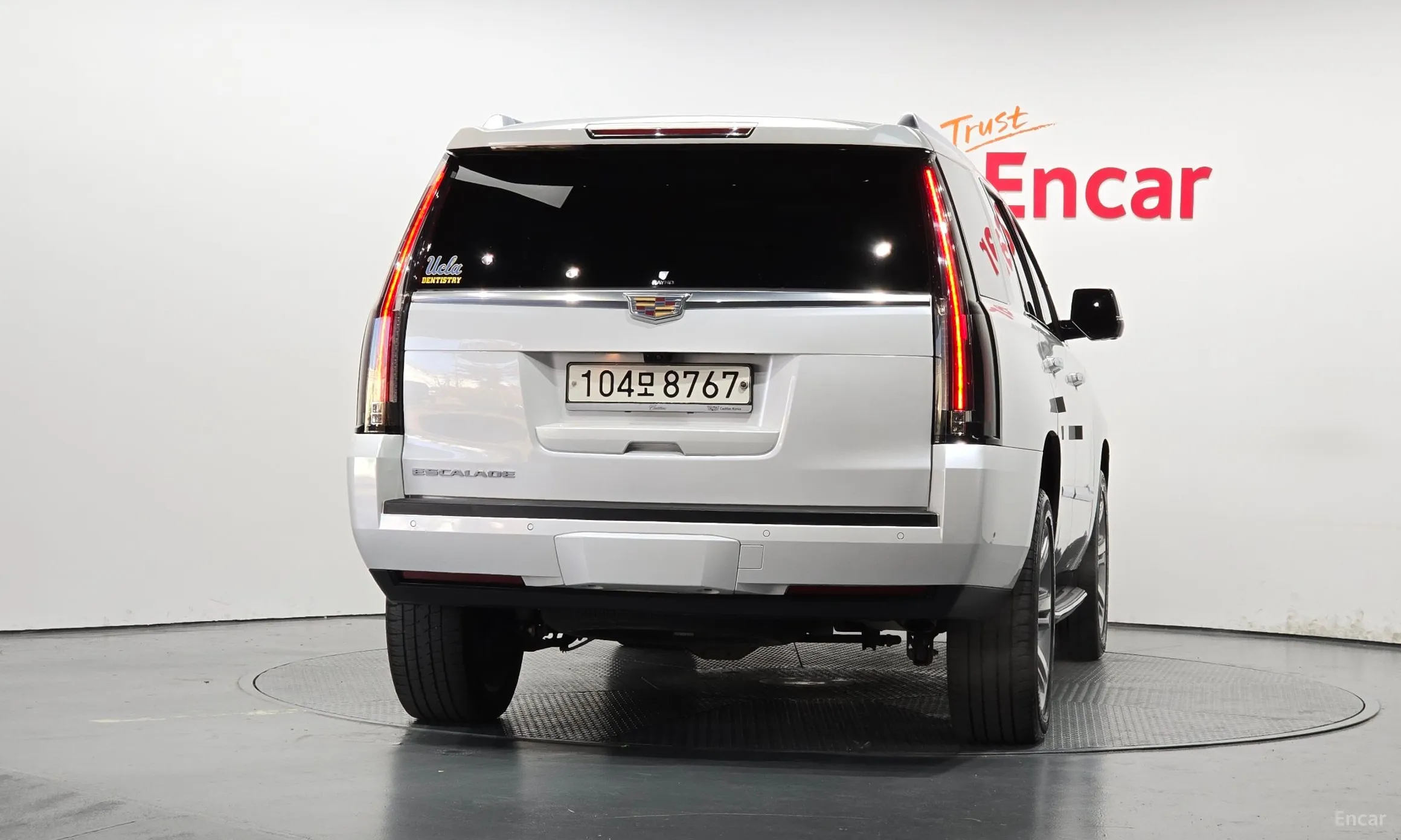 Cadillac Escalade превью 4