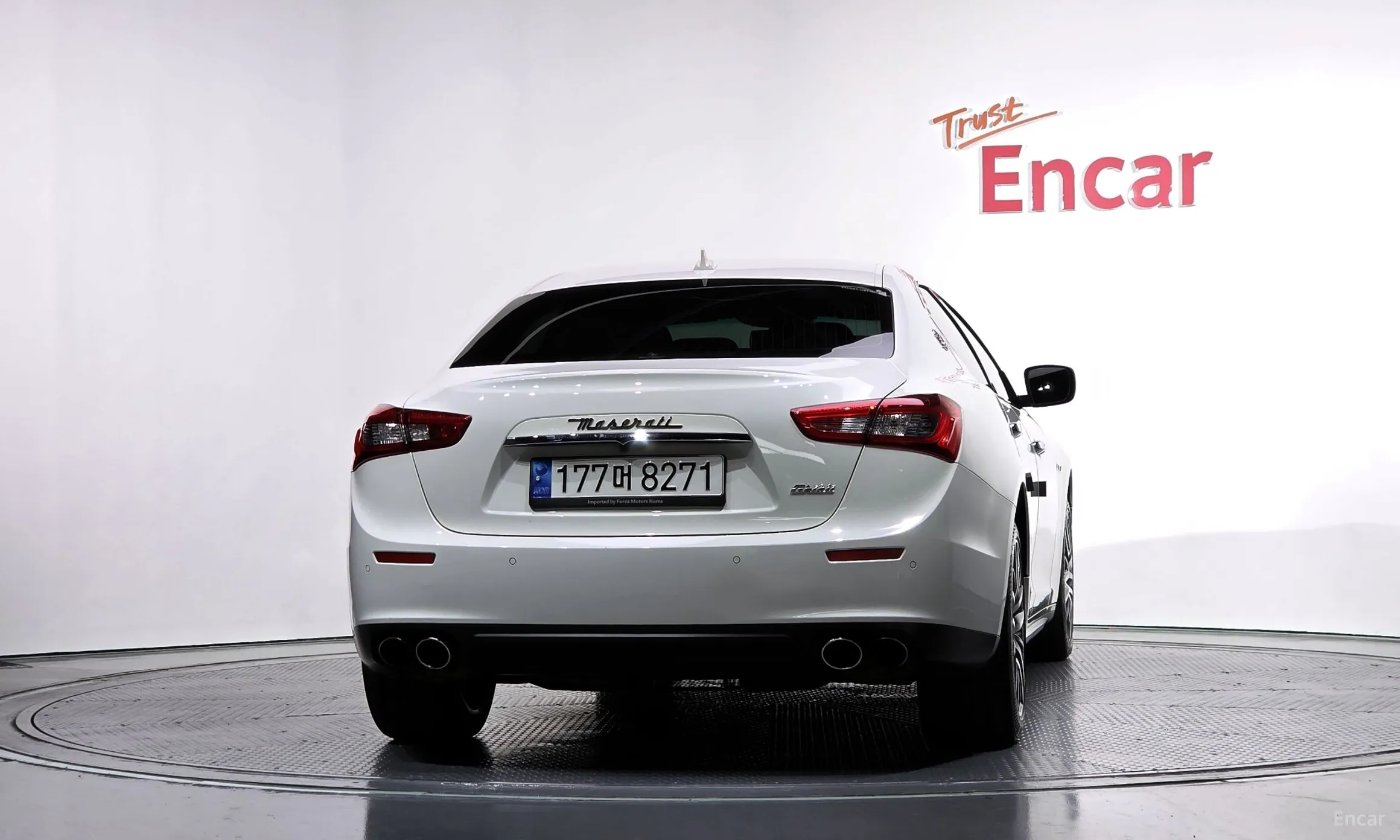 Maserati Ghibli превью 4