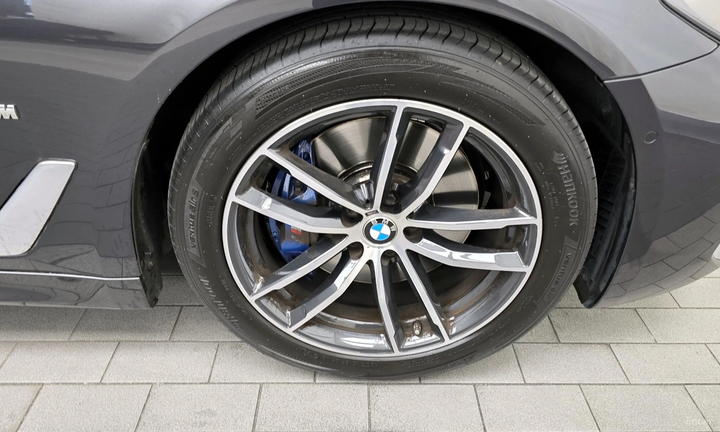 BMW 5 Series (G30) превью 5