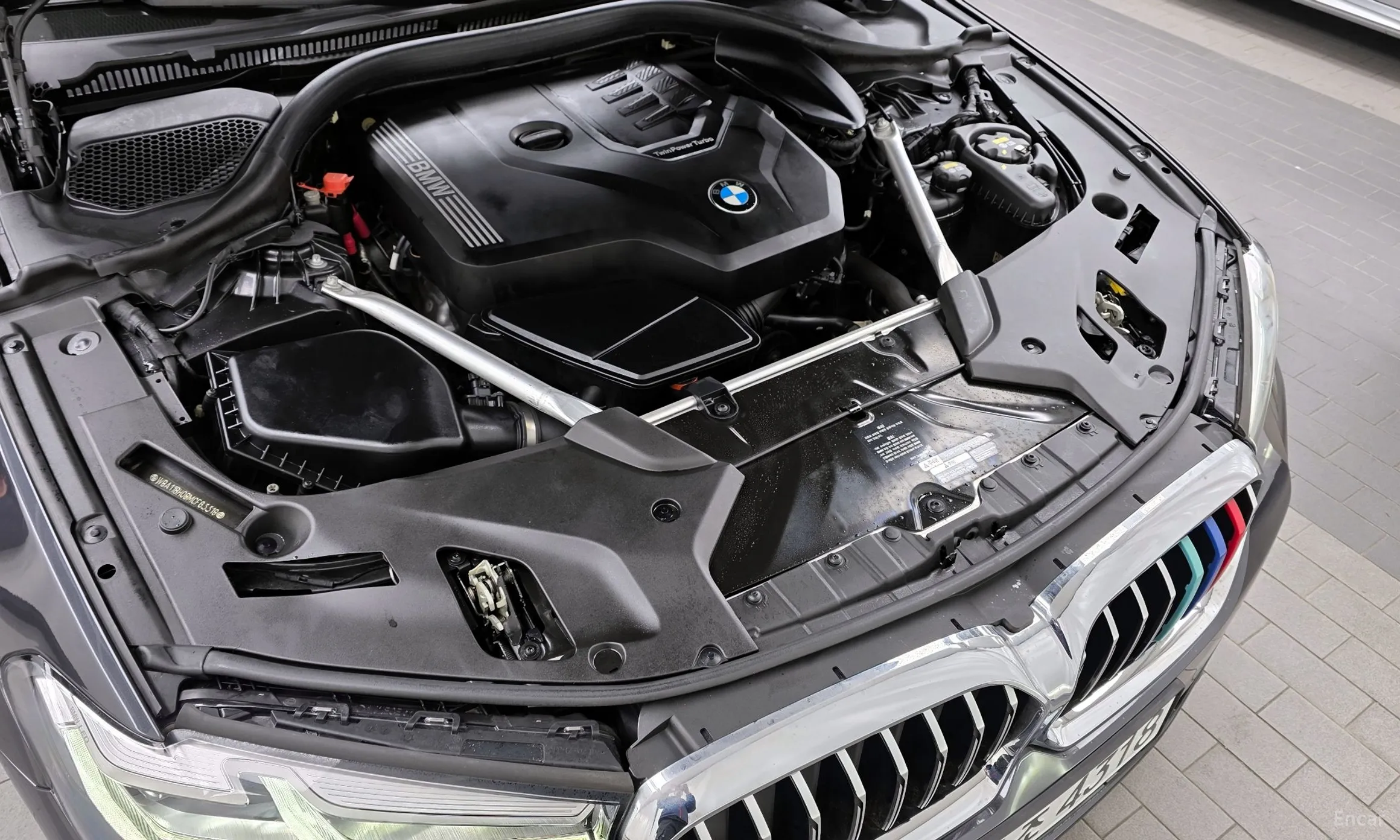 BMW 5 Series (G30) превью 6