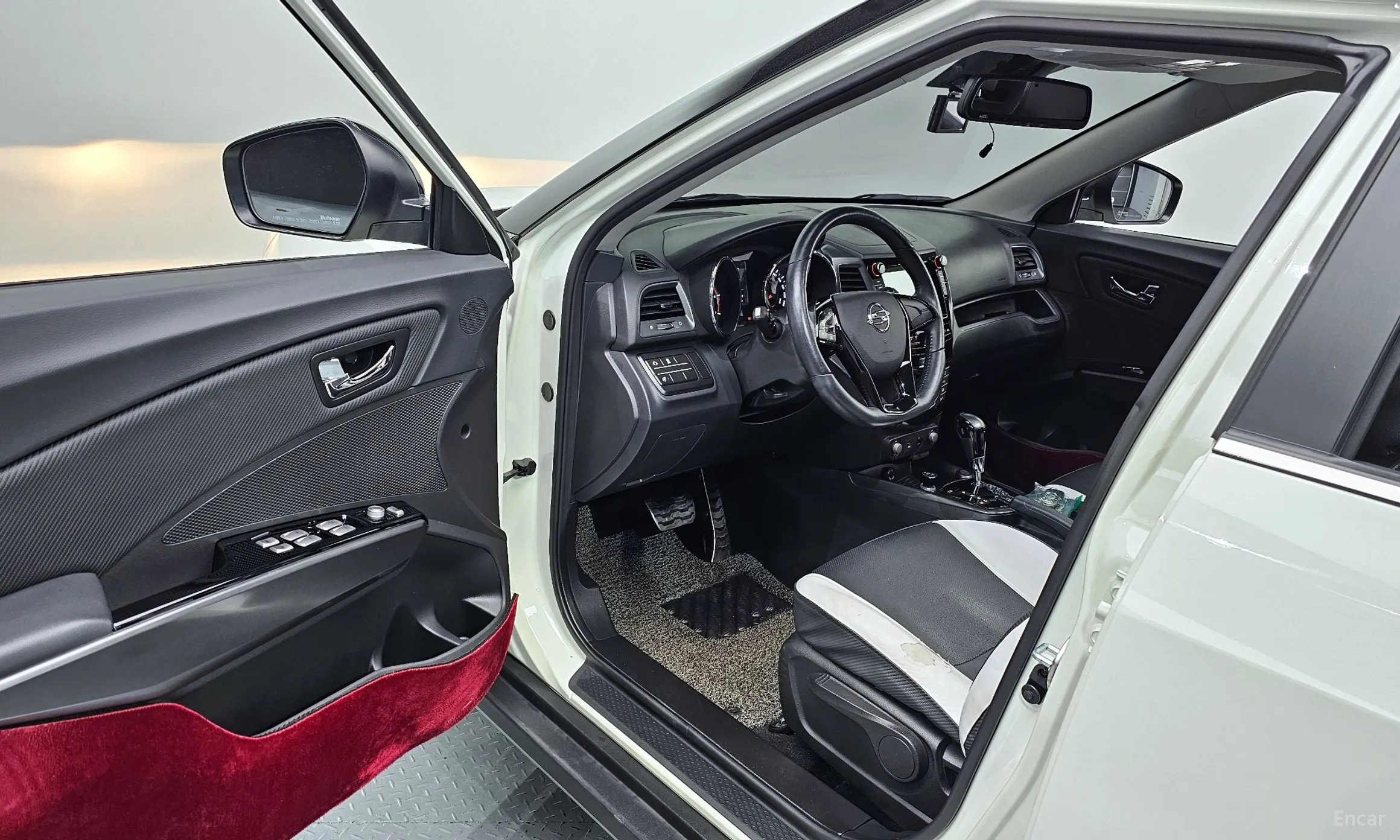KG Mobility (SsangYong) Tivoli, Lazio превью 11