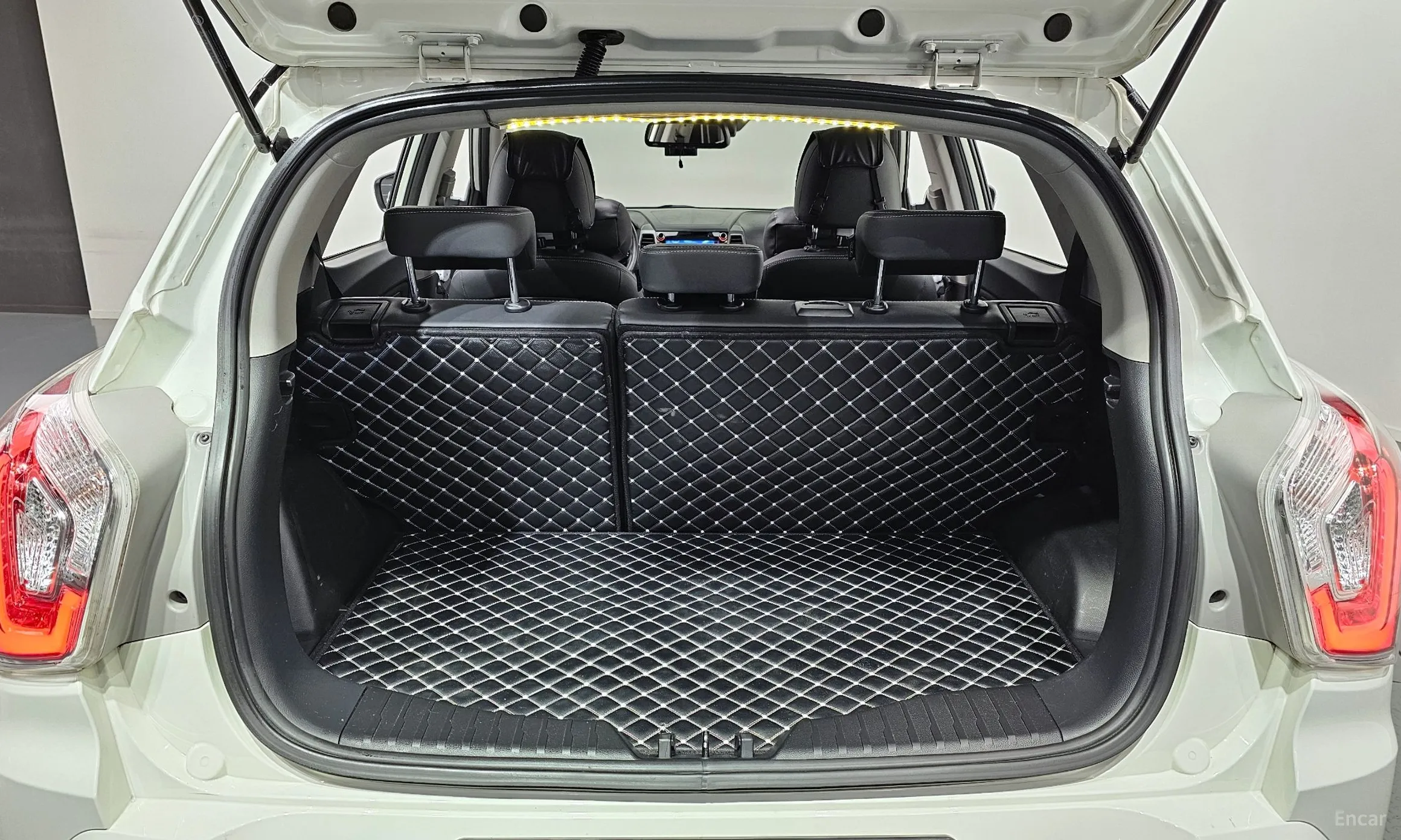 KG Mobility (SsangYong) Tivoli, Lazio превью 13