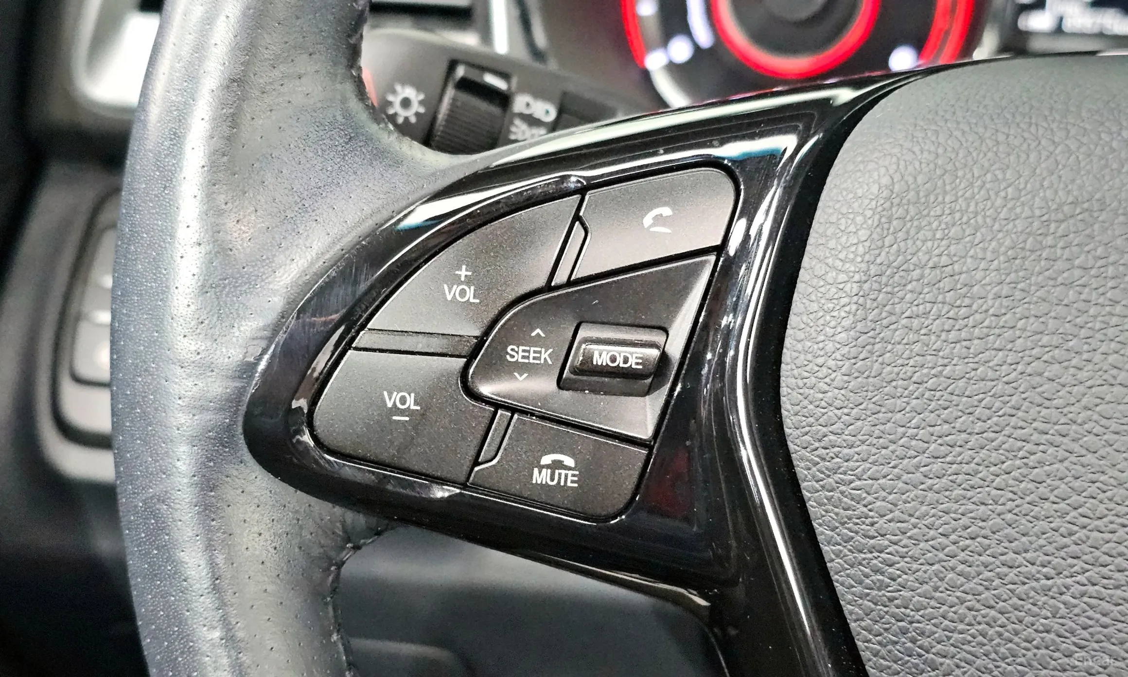 KG Mobility (SsangYong) Tivoli, Lazio превью 15