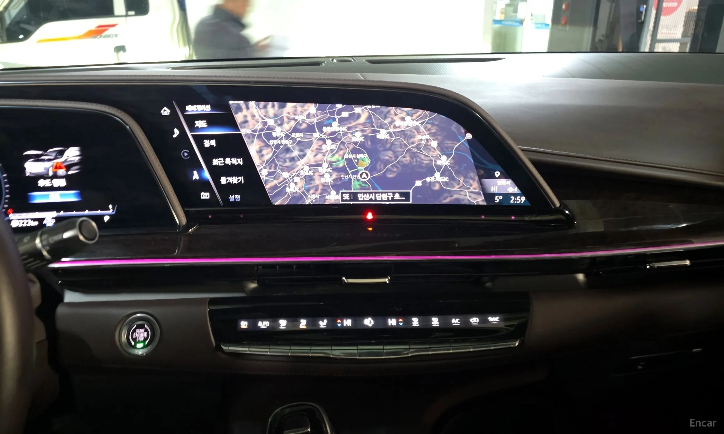 Cadillac Escalade 5th Generation превью 17